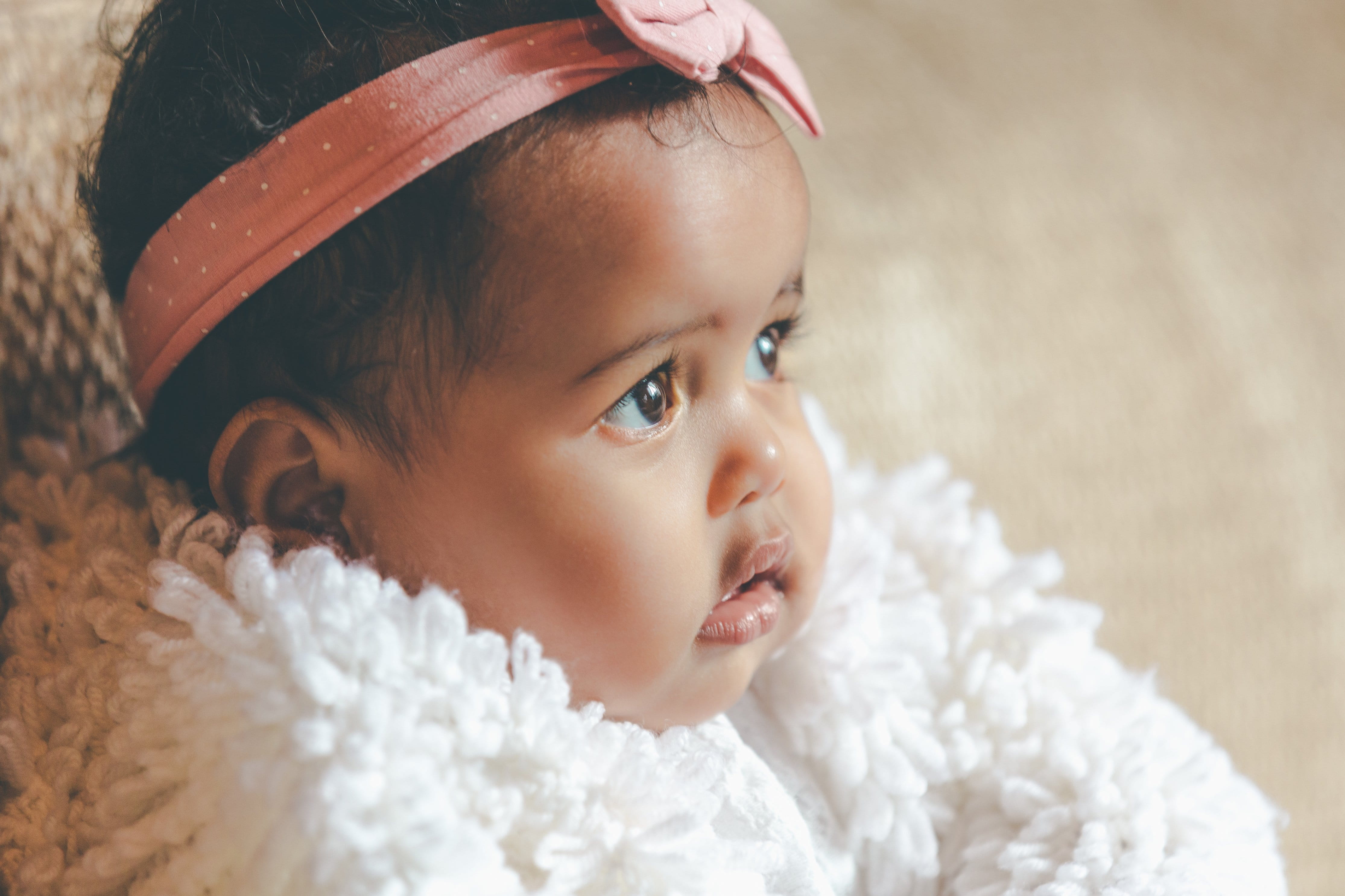 innocence, Girls, close-up, offspring, 4K, indoors, young, cute, Family, childhood, Pink, bow, girl, portrait, hat, contemplation, warm clothing, photo, HD Wallpaper