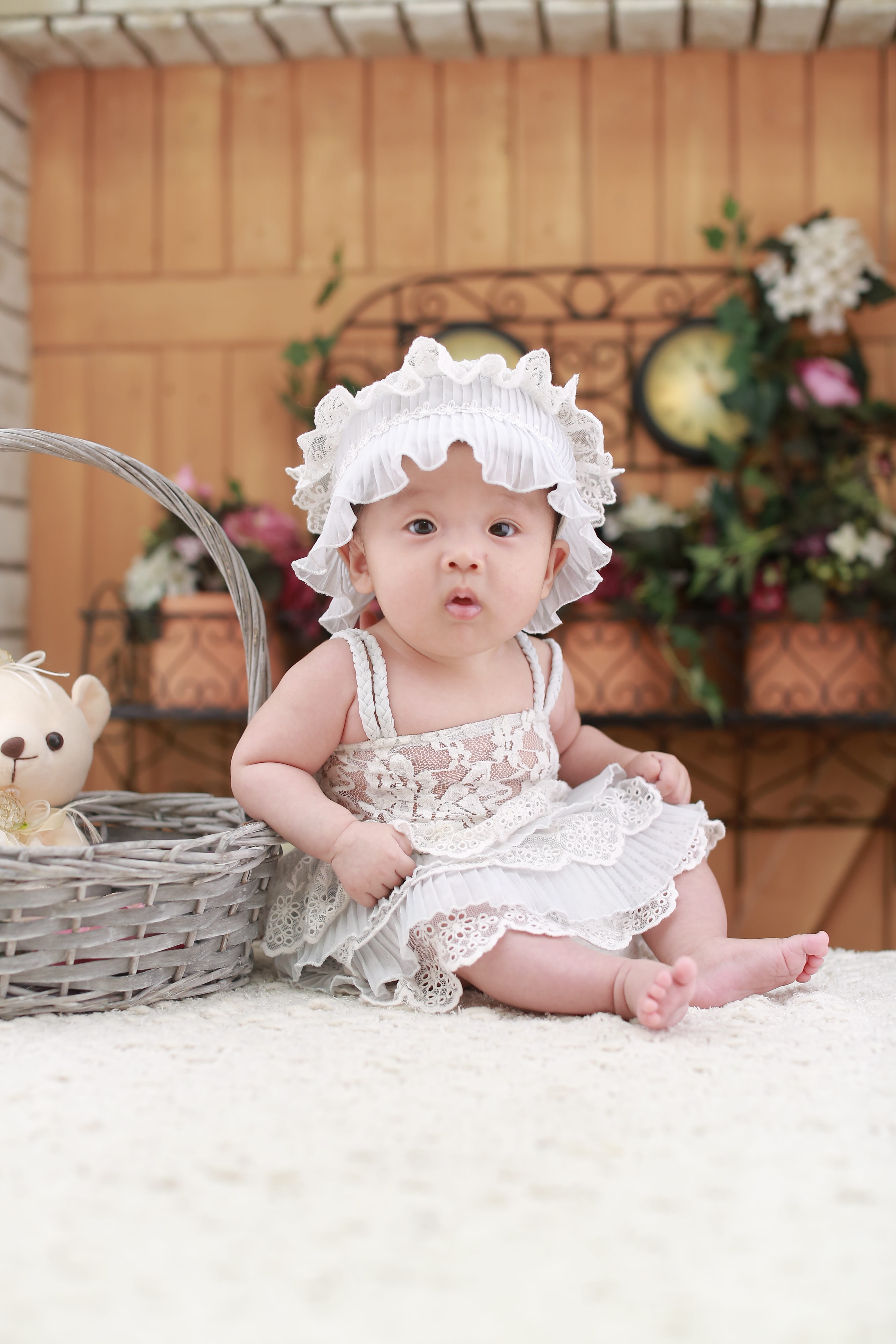 5K, baby, child, real people, gray, looking, cute, looking away, young, innocence, front view, baby clothing, full length, childhood, dress, basket, babyhood, Phone HD Wallpaper