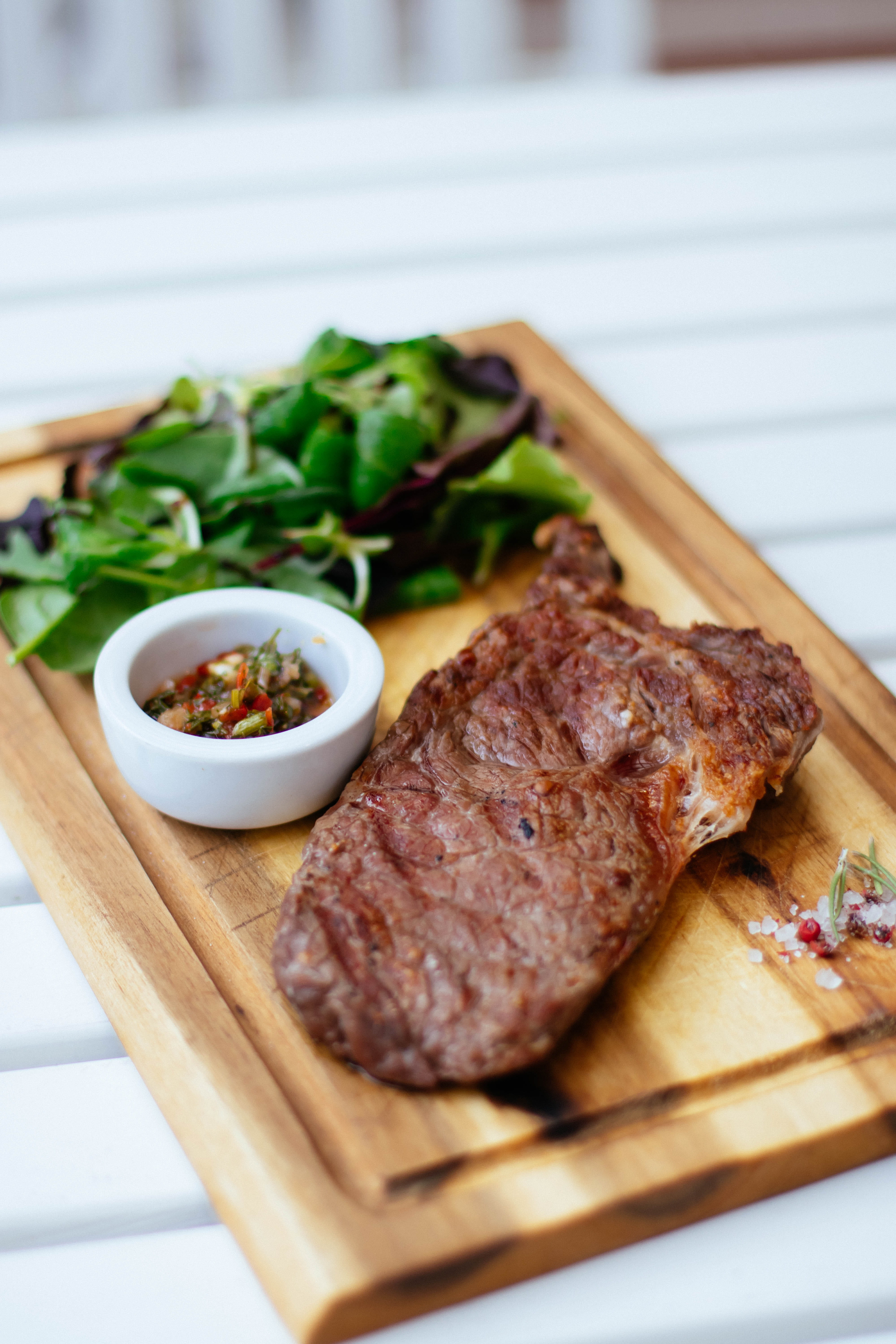 beef, table, vegetable, pepper, leaves, food, wooden board, cuisine, delicious, grilled, epicure, no people, focus on foreground, cutting board, sauce, Phone HD Wallpaper