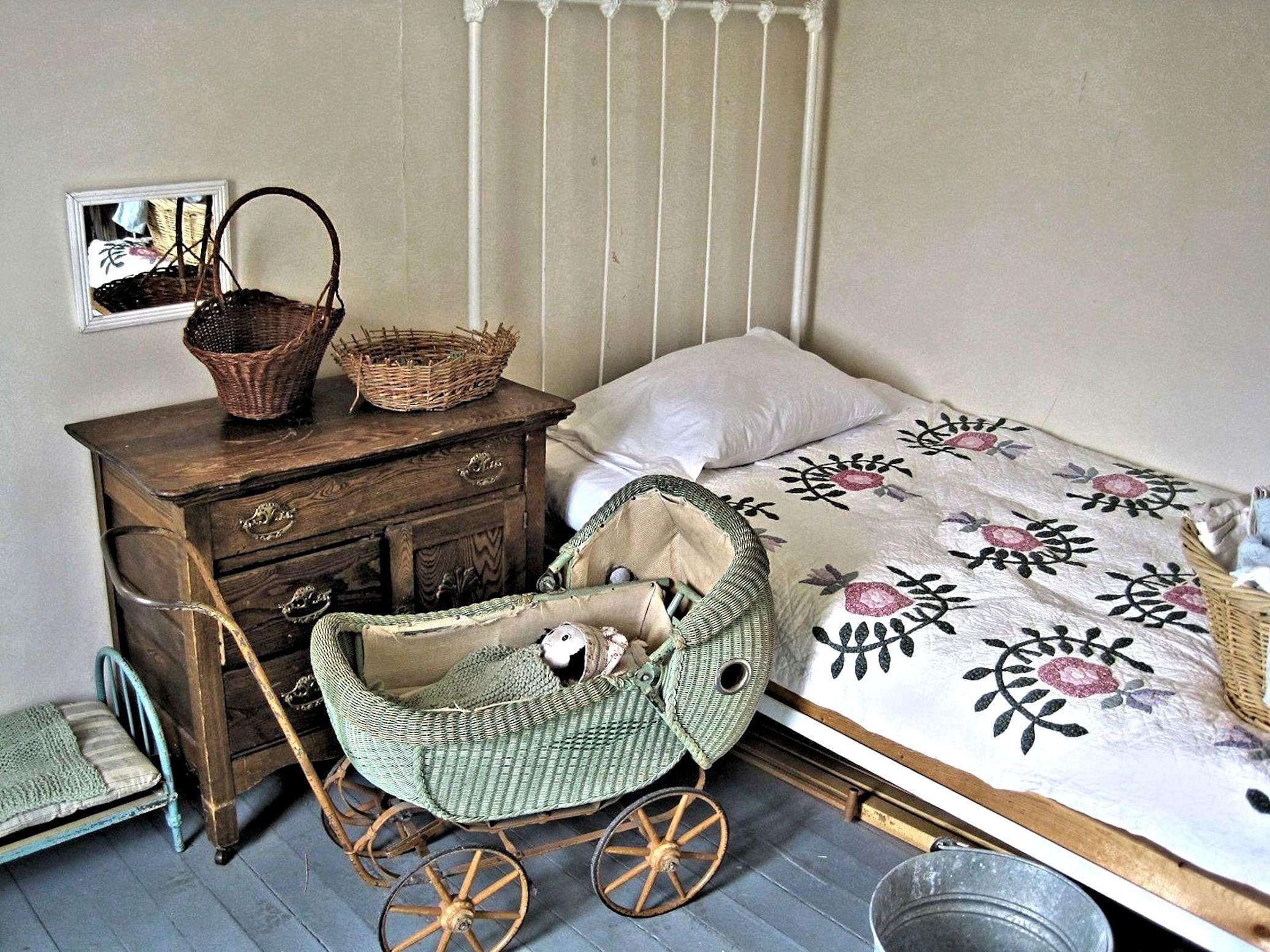 absence, side table, childs room, wall - building feature, bed, basket, seat, girl, clock, still life, history, original, home, retro styled, 1080P, floral pattern, HD Wallpaper