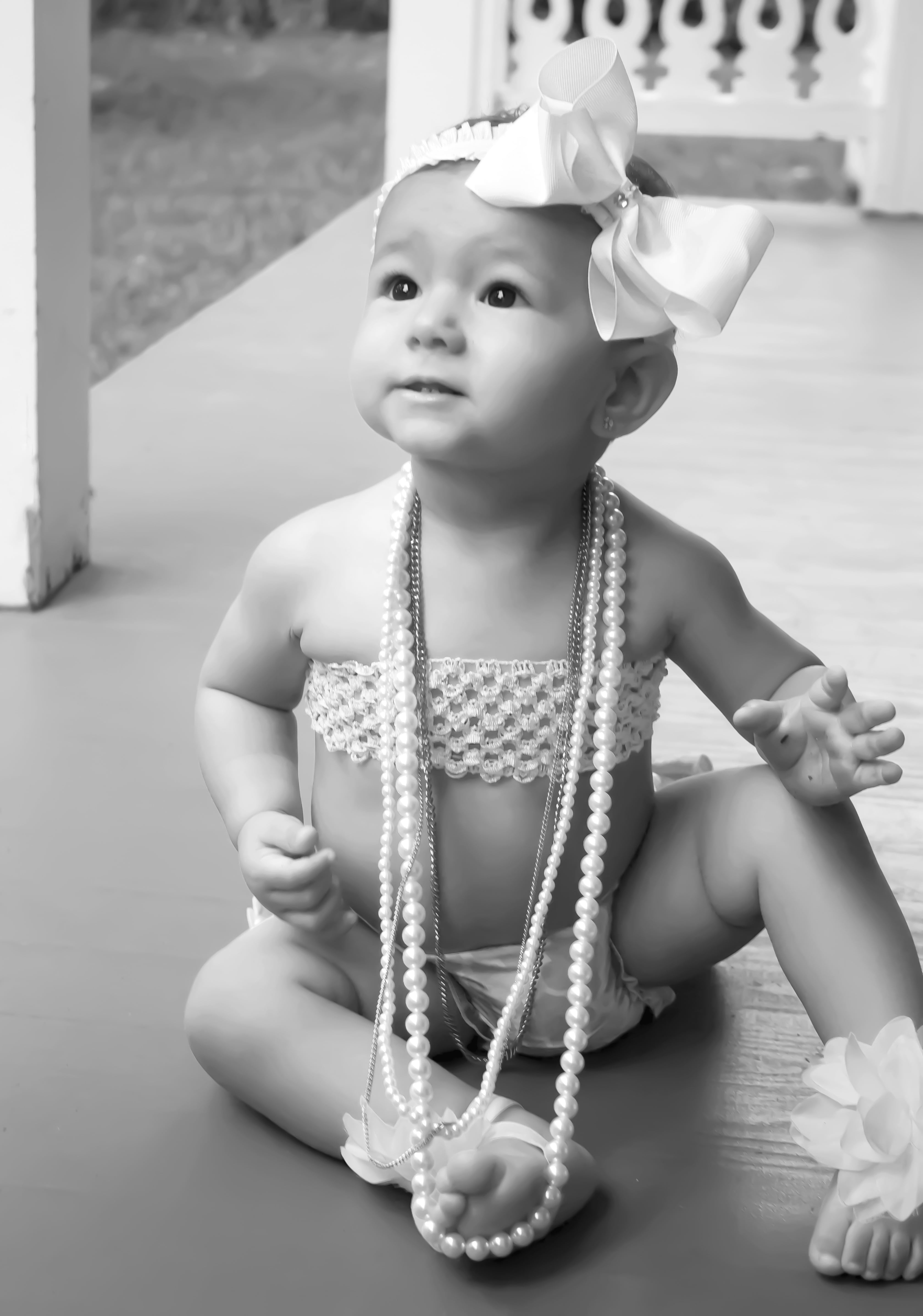 child, baby, b w, classy, back and white, party, childhood, family, classic, picture, birthday, focus on foreground, babyhood, 4K, vintage, little, lifestyles, Phone HD Wallpaper