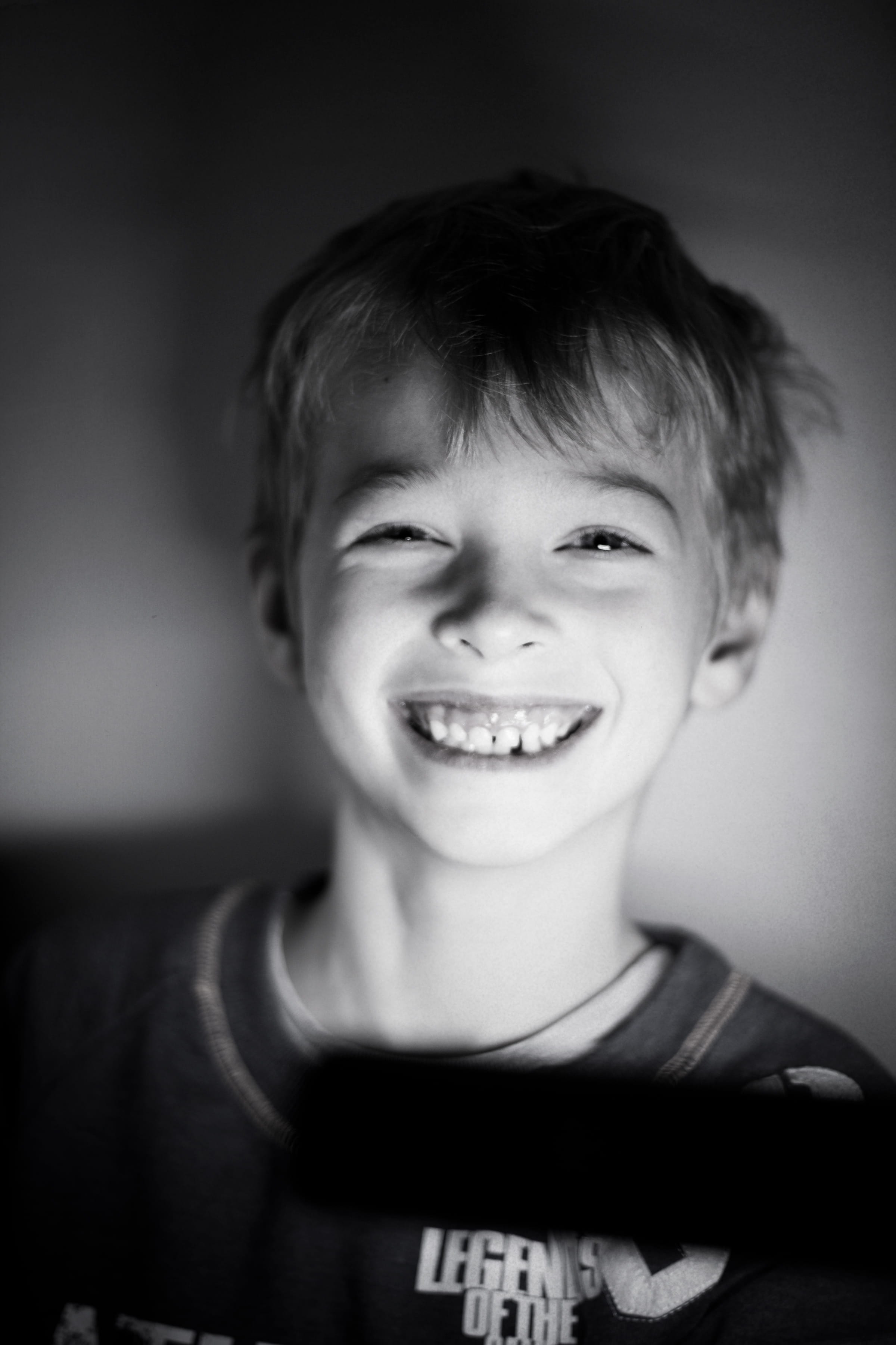 front view, child, boys, toothy smile, hairstyle, 2K, one person, cheerful, portrait, smiling, gap toothed, black and white, teeth, happiness, males, looking at camera, Phone HD Wallpaper