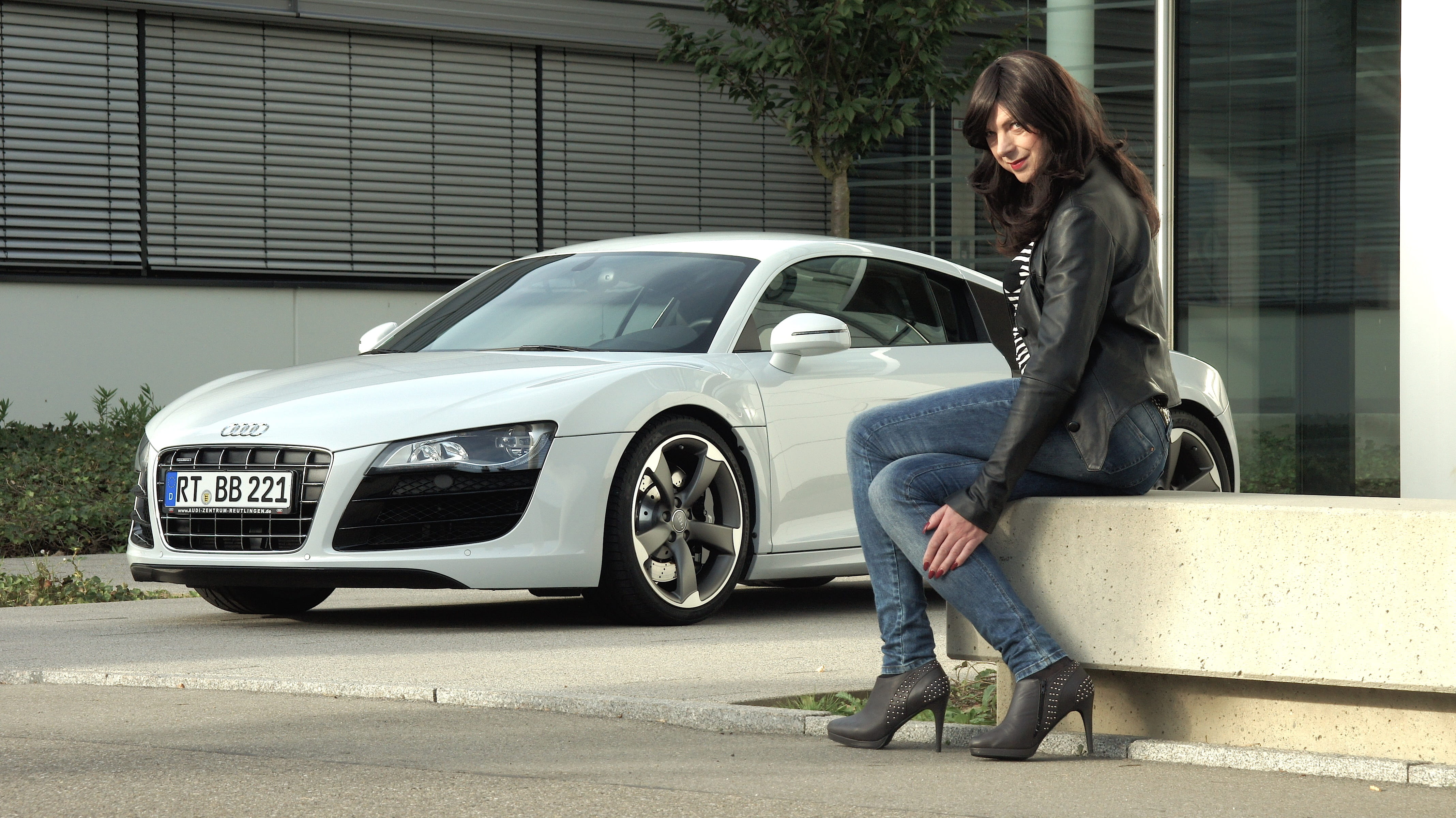 adult, casual clothing, outdoors, full length, super sports car, young women, 4K, marlene, pkw, city, land vehicle, near, motor vehicle, background, one person, HD Wallpaper