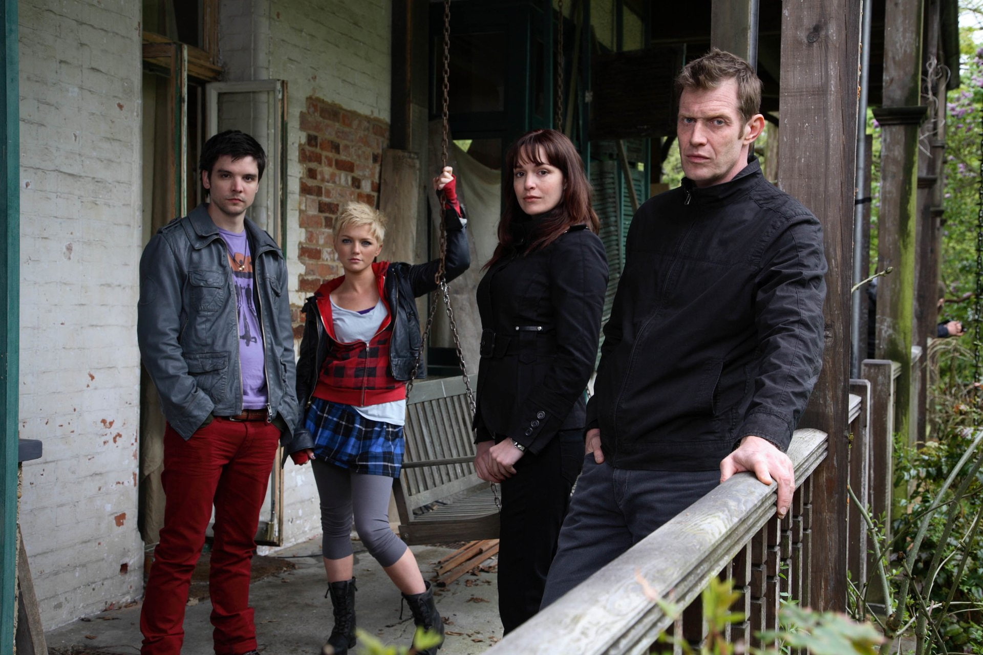 Claudia Brown, Danny Quinn, Abby Maitland, TV Show, Jason Flemyng, Hannah Spearritt, Connor Temple, 1080P, Andrew-Lee Potts, Lucy Brown, Primeval, HD Wallpaper