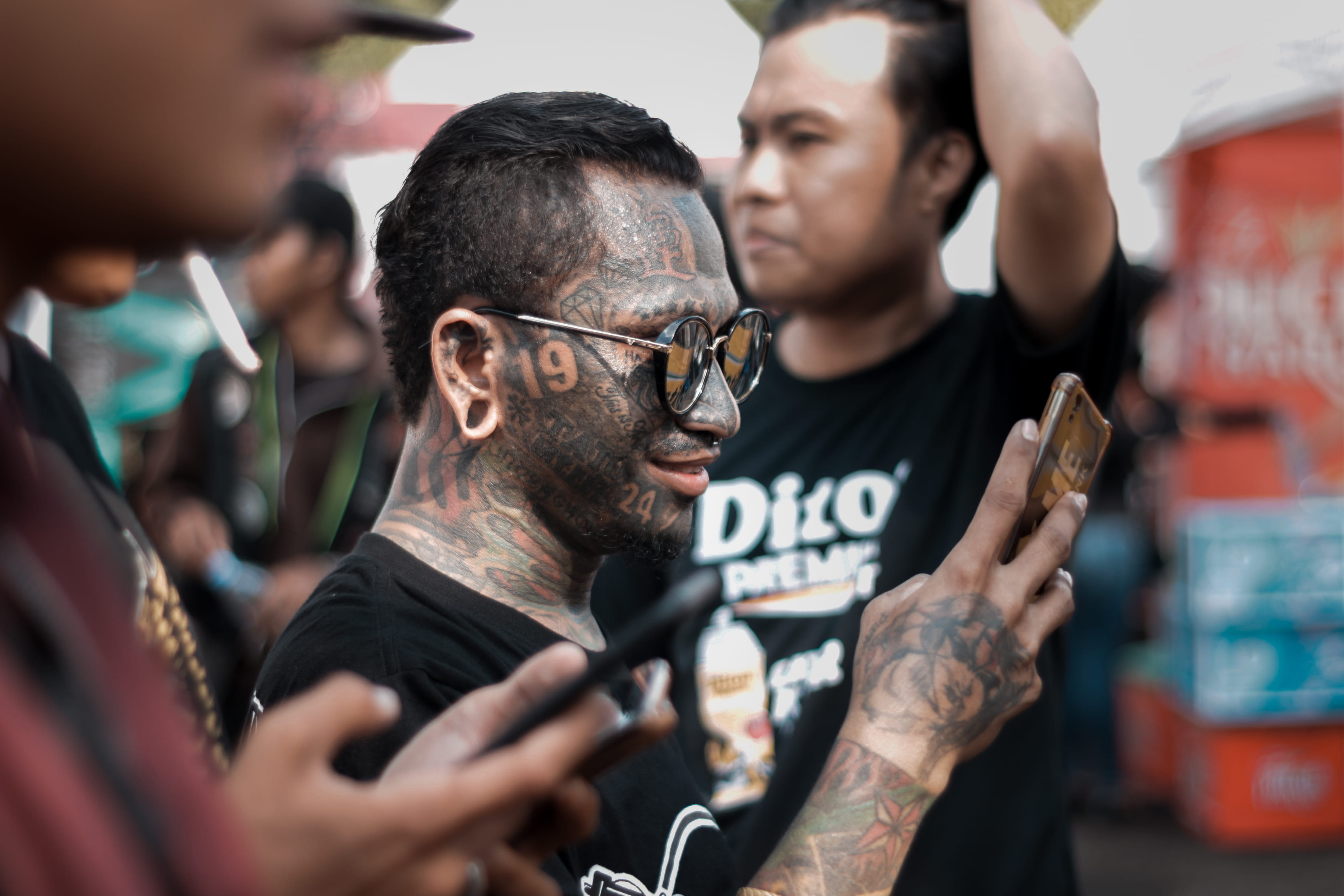 offense, rally, drag race, males, man, battle, group, selective focus, full, religion, election, tattoo, facial hair, #everydaypeople, face, #tattos, event, HD Wallpaper