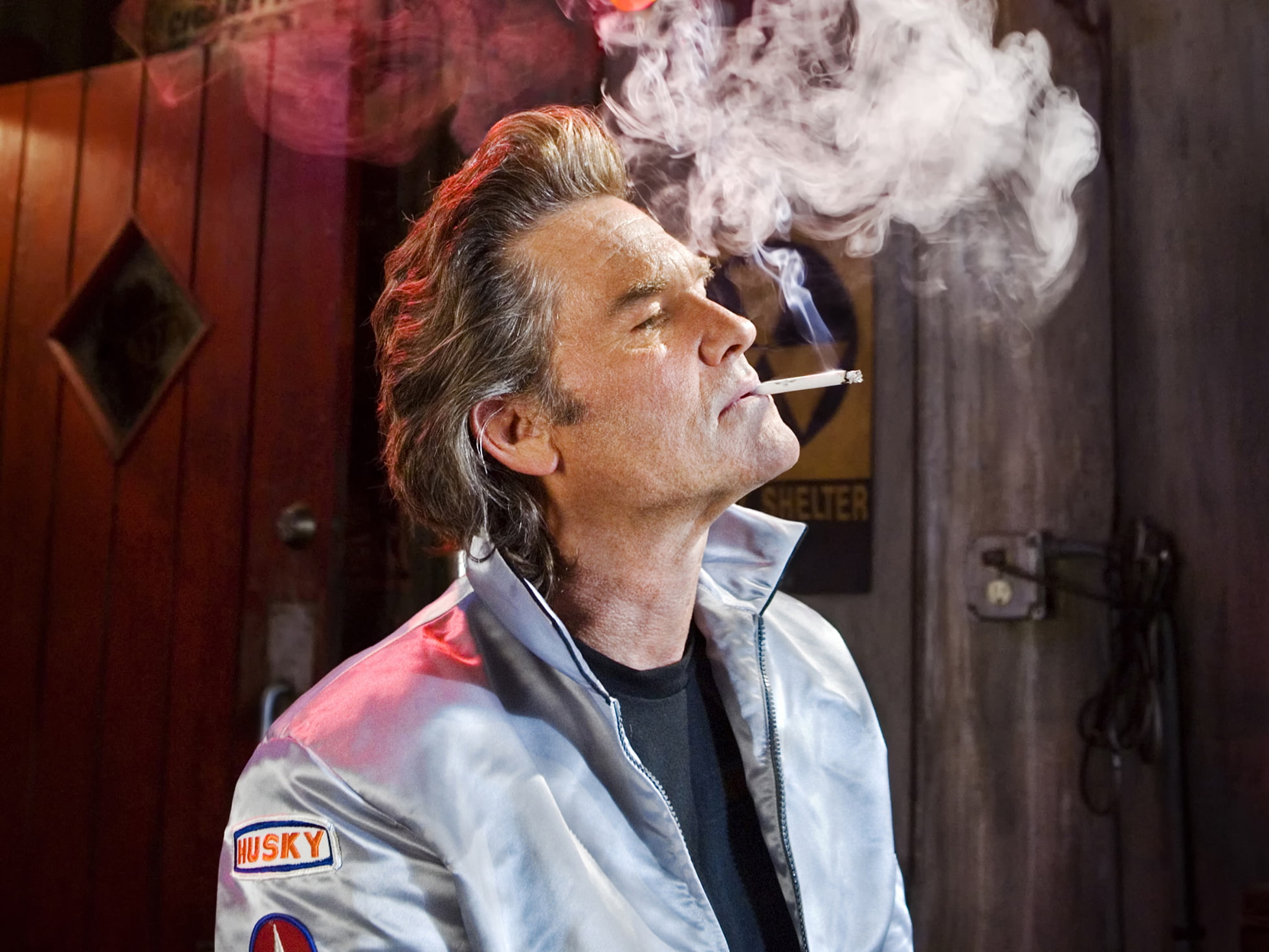 contemplation, gray hair, men, jacket, Death Proof, clothing, mature adult, one person, standing, Kurt Russell, zip, mature men, senior adult, indoors, HD Wallpaper