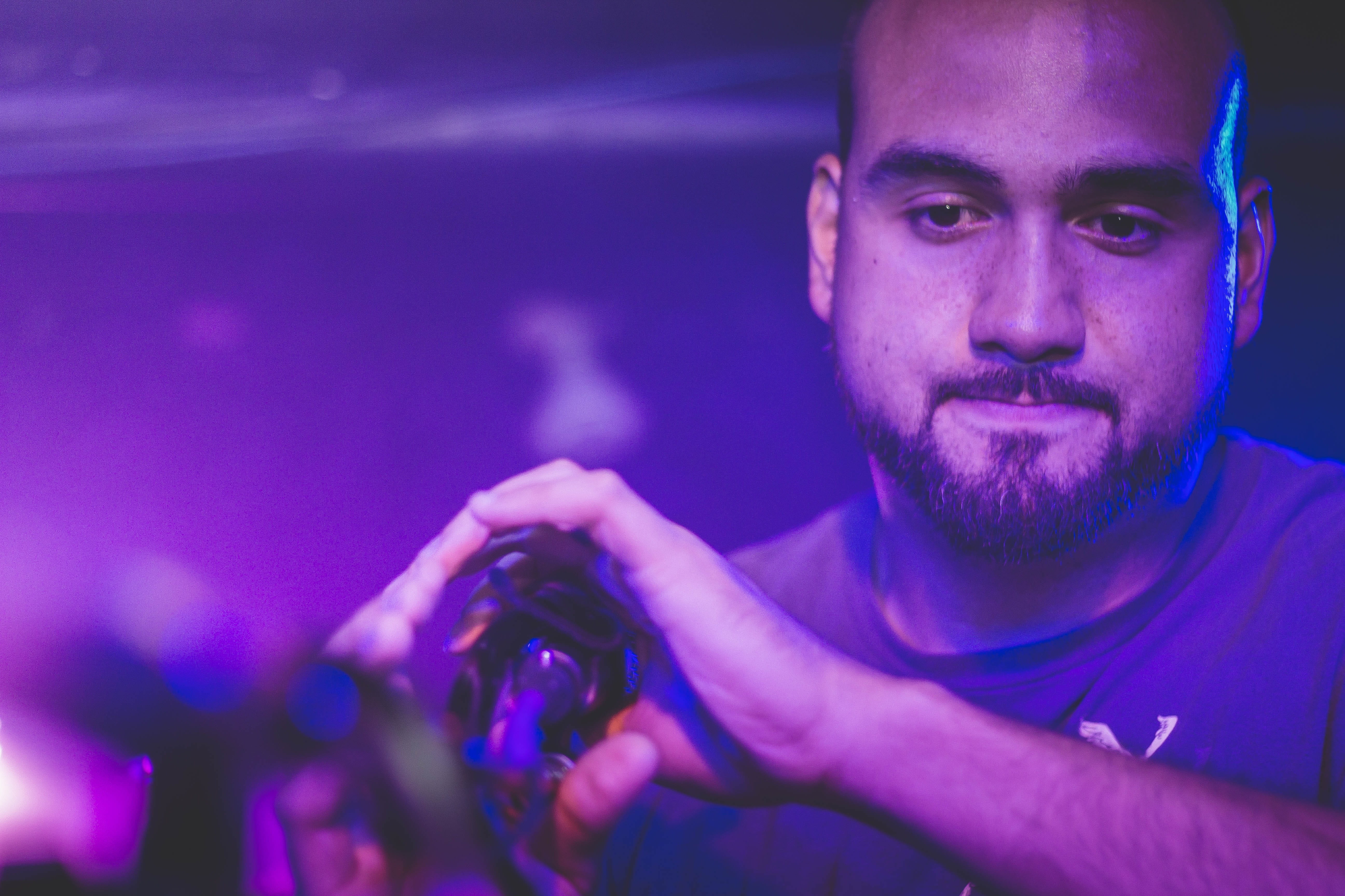 entertainment, club, purple, nightlife, headshot, equipment, indoors, stage, concert, young adult, one man only, adult, party, music, Live Music, holding, HD Wallpaper