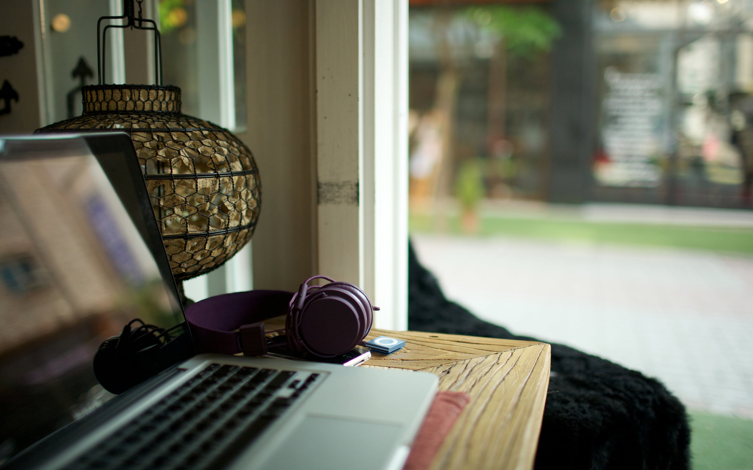 food and drink, mug, laptop, glass - material, iPod, phone, keyboard, window, computer, communication, refreshment, coffee - drink, focus on foreground, HD Wallpaper