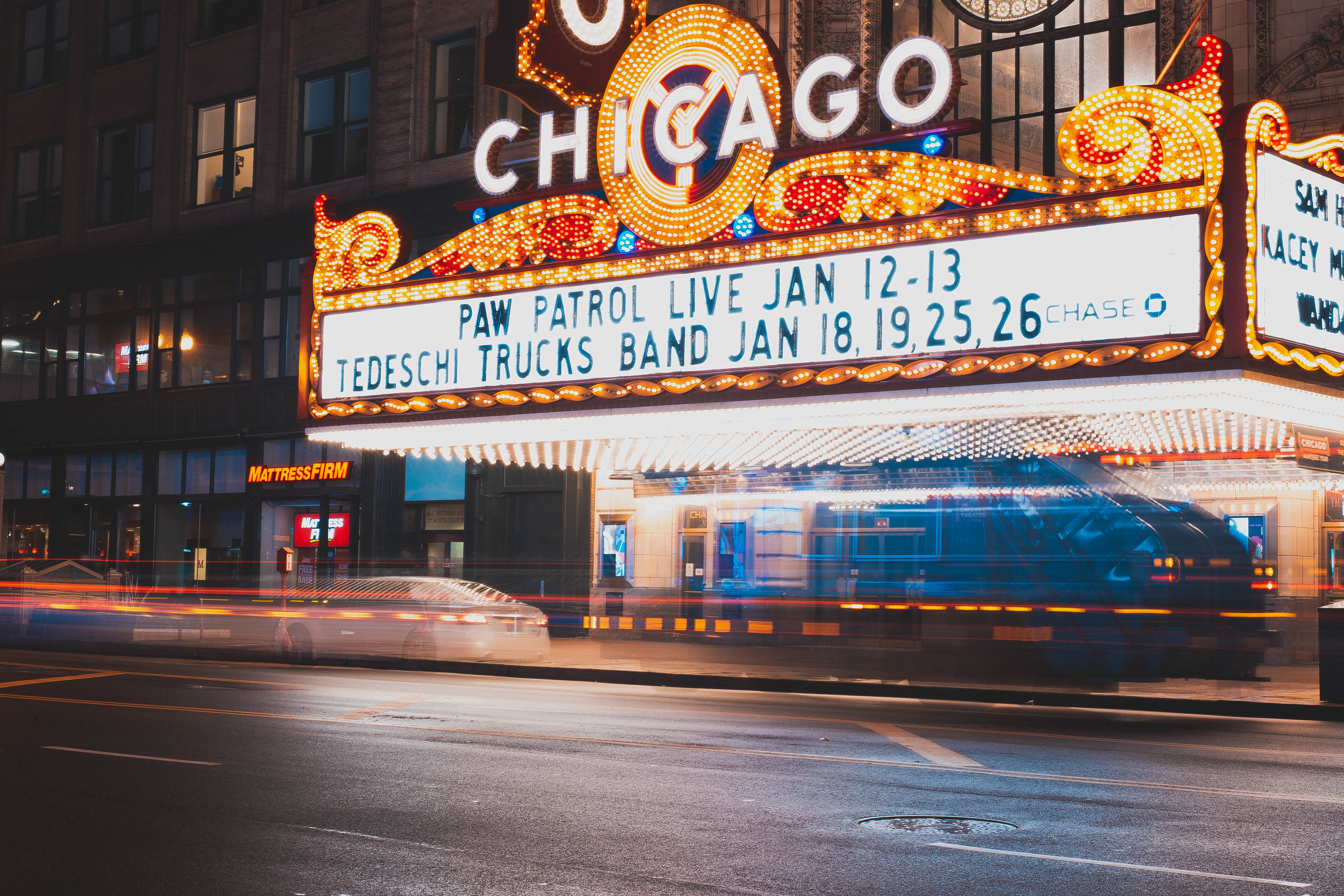 blur, outdoors, sign, city street, blurred motion, speed, signage, motion, night, text, transportation system, lights, architecture, theater, western script, HD Wallpaper