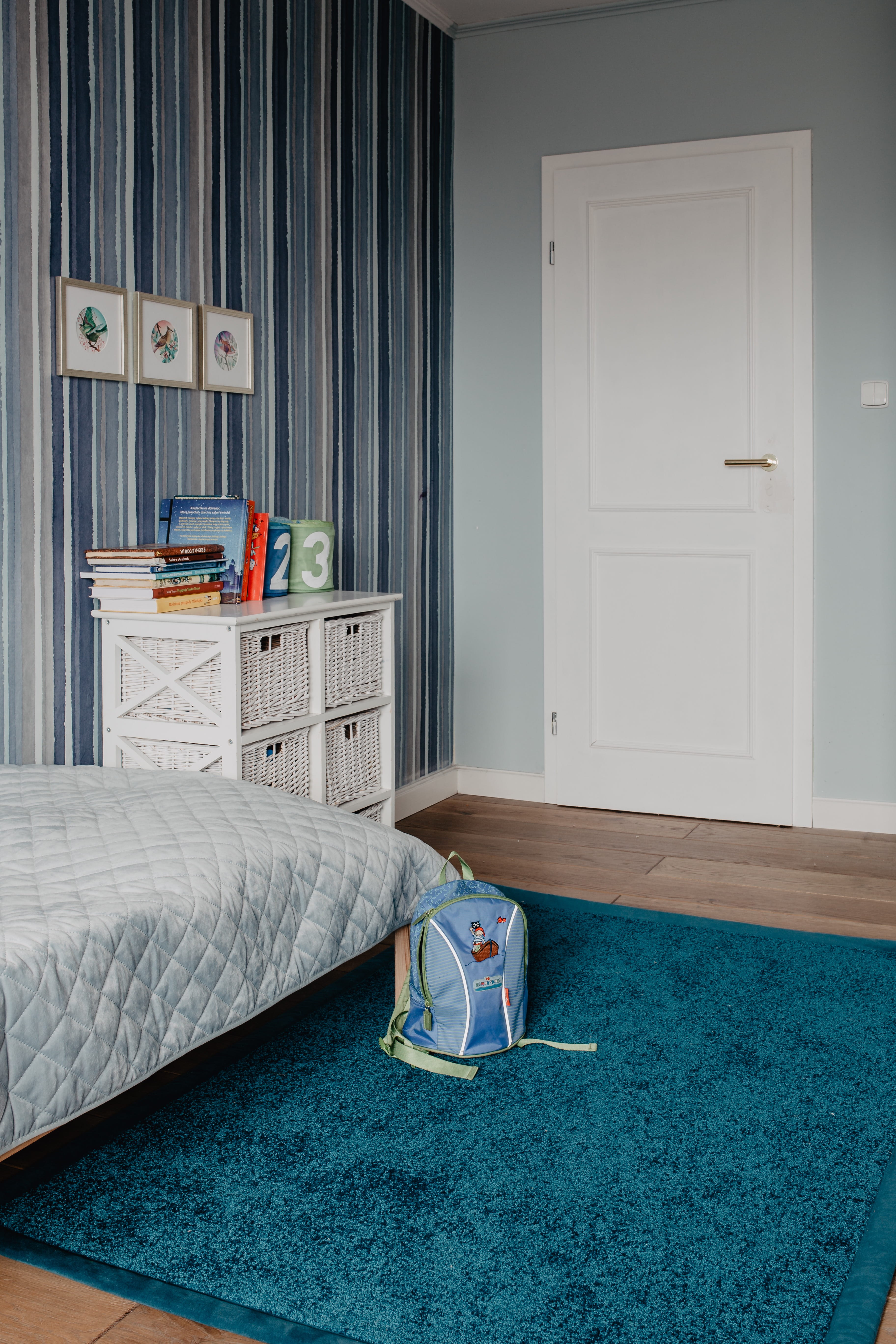 day, 5K, bed, furniture, architecture, door, domestic room, open, room, flooring, built structure, toys, cabinet, no people, shelf, child, building, house, Phone HD Wallpaper