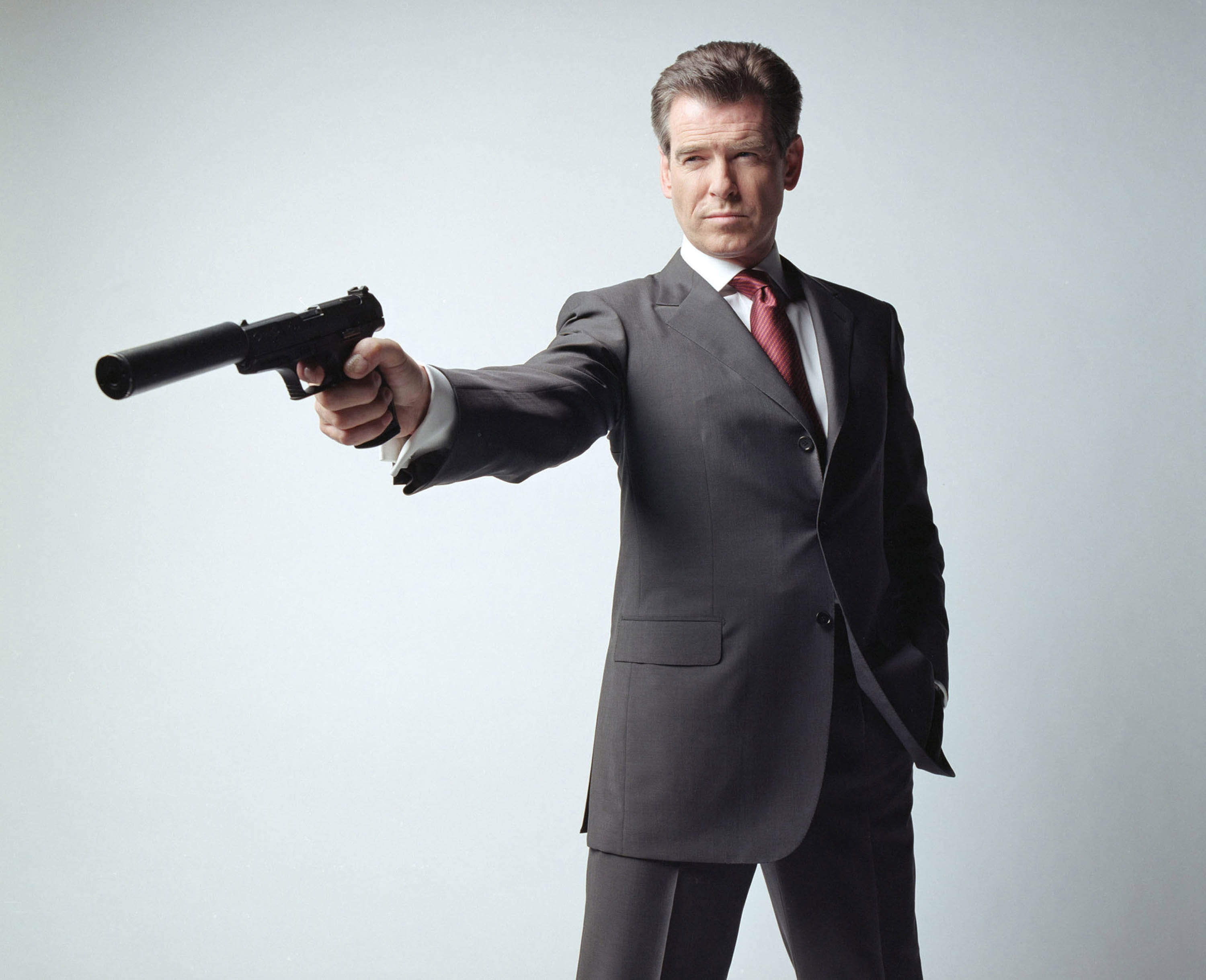 2K, man, actor, brosnan, pierce, HD Wallpaper