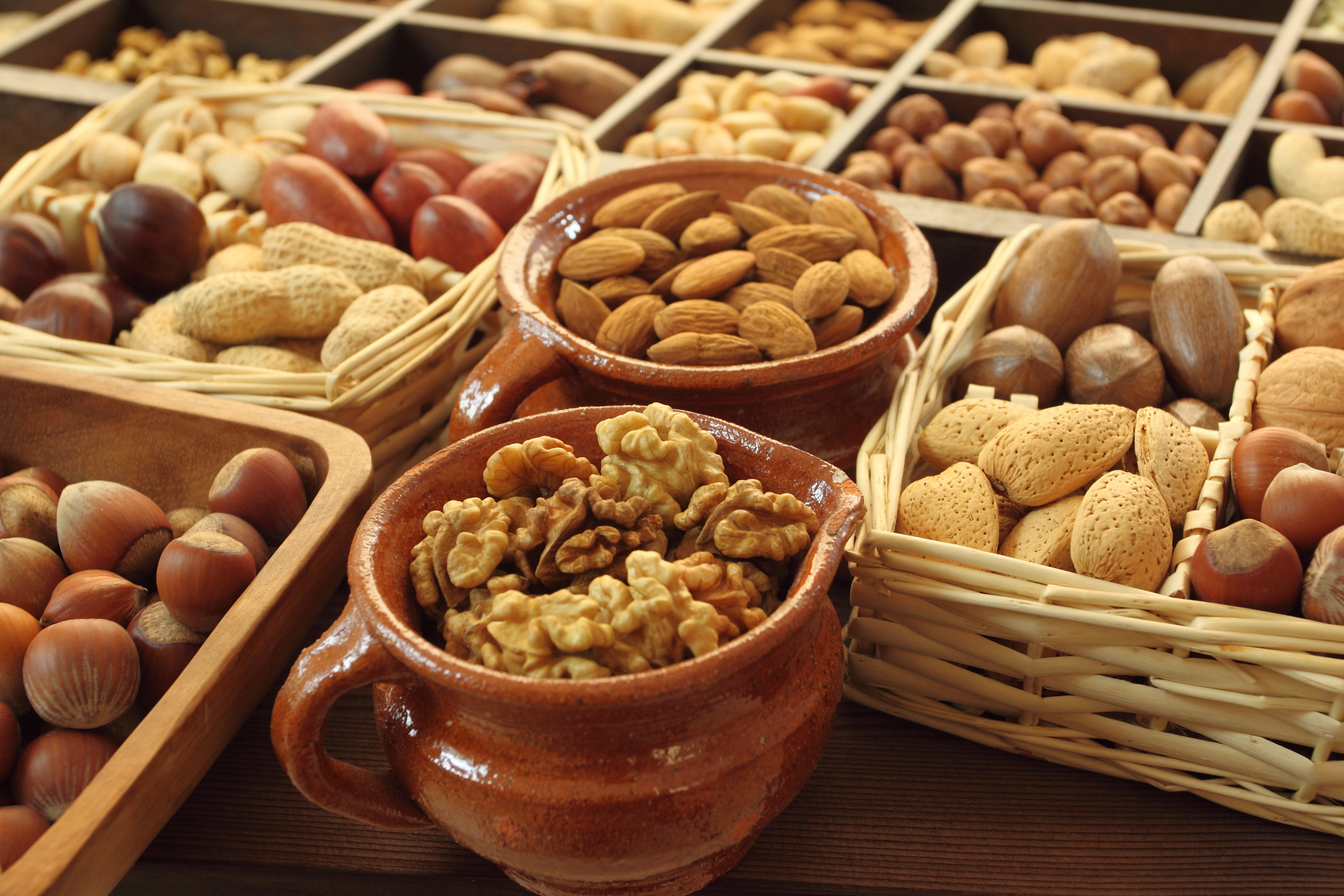 close-up, snack, temptation, basket, Faris, indoors, still life, food, large group of objects, 4K, variation, wood - material, high angle view, nut, funduc, HD Wallpaper