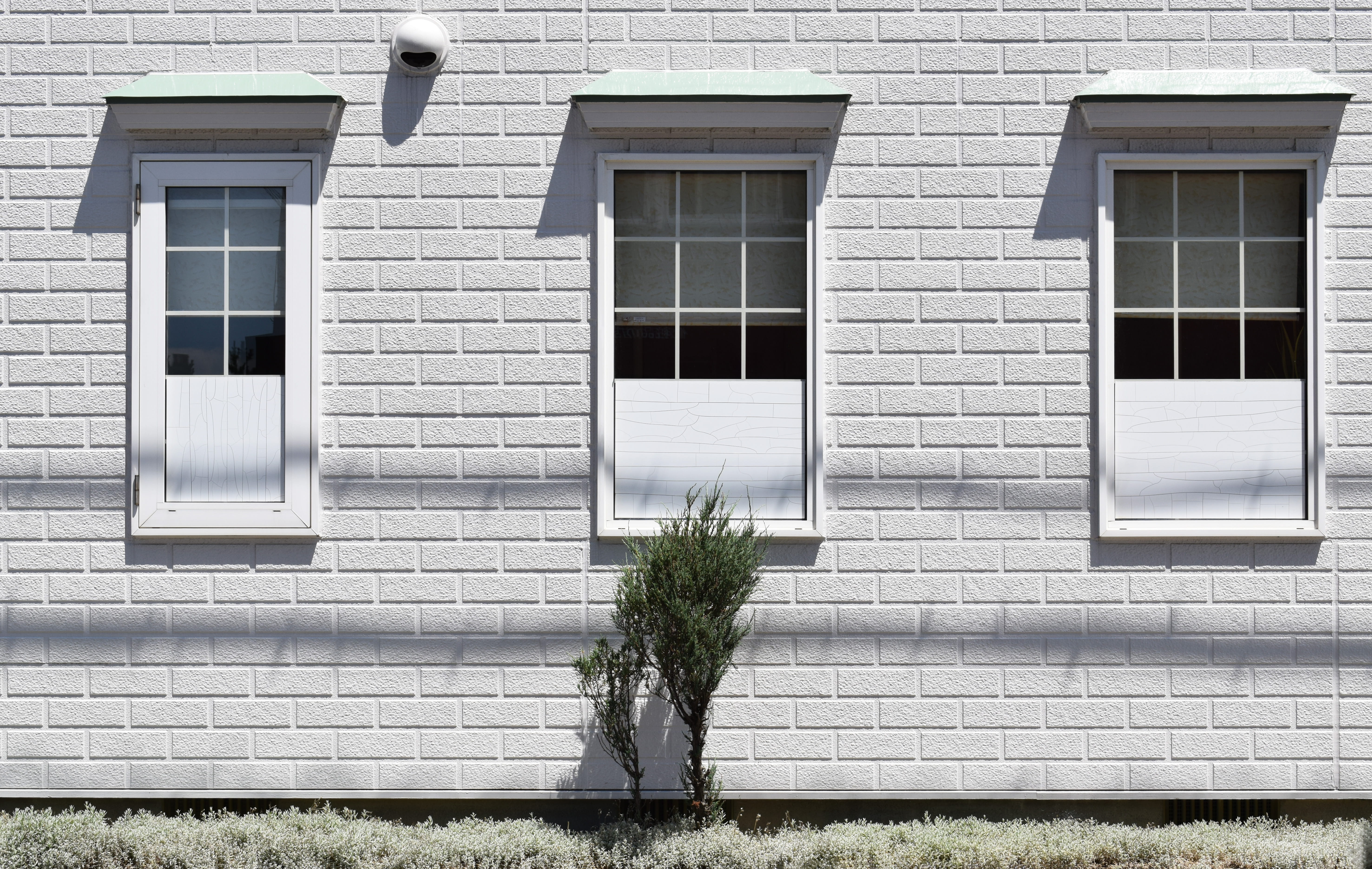 5K, painted, wall - Building Feature, residential Building, building Exterior, no People, green, built Structure, shadow, window, exterior, facade, sunlight, HD Wallpaper