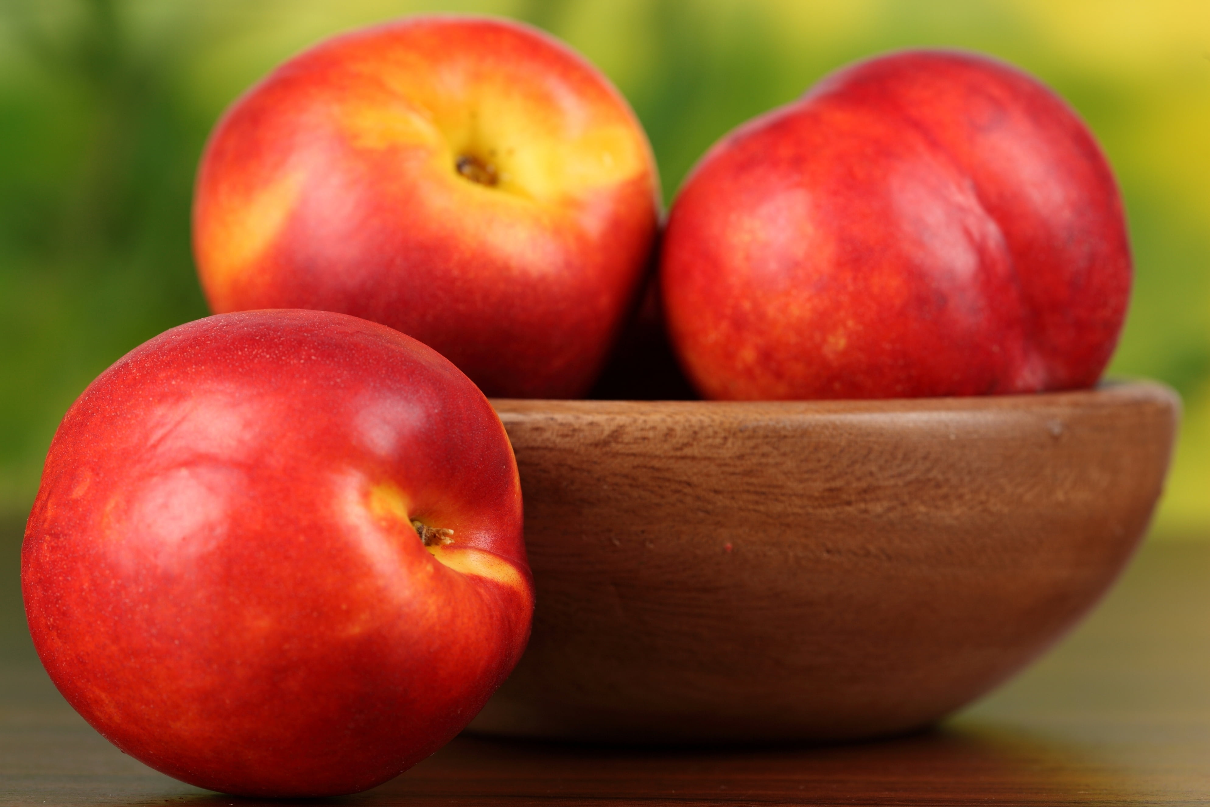 green Color, 4K, food, season, nectarine, outdoors, still life, indoors, nature, food And Drink, basket, backgrounds, no People, wellbeing, focus on foreground, HD Wallpaper