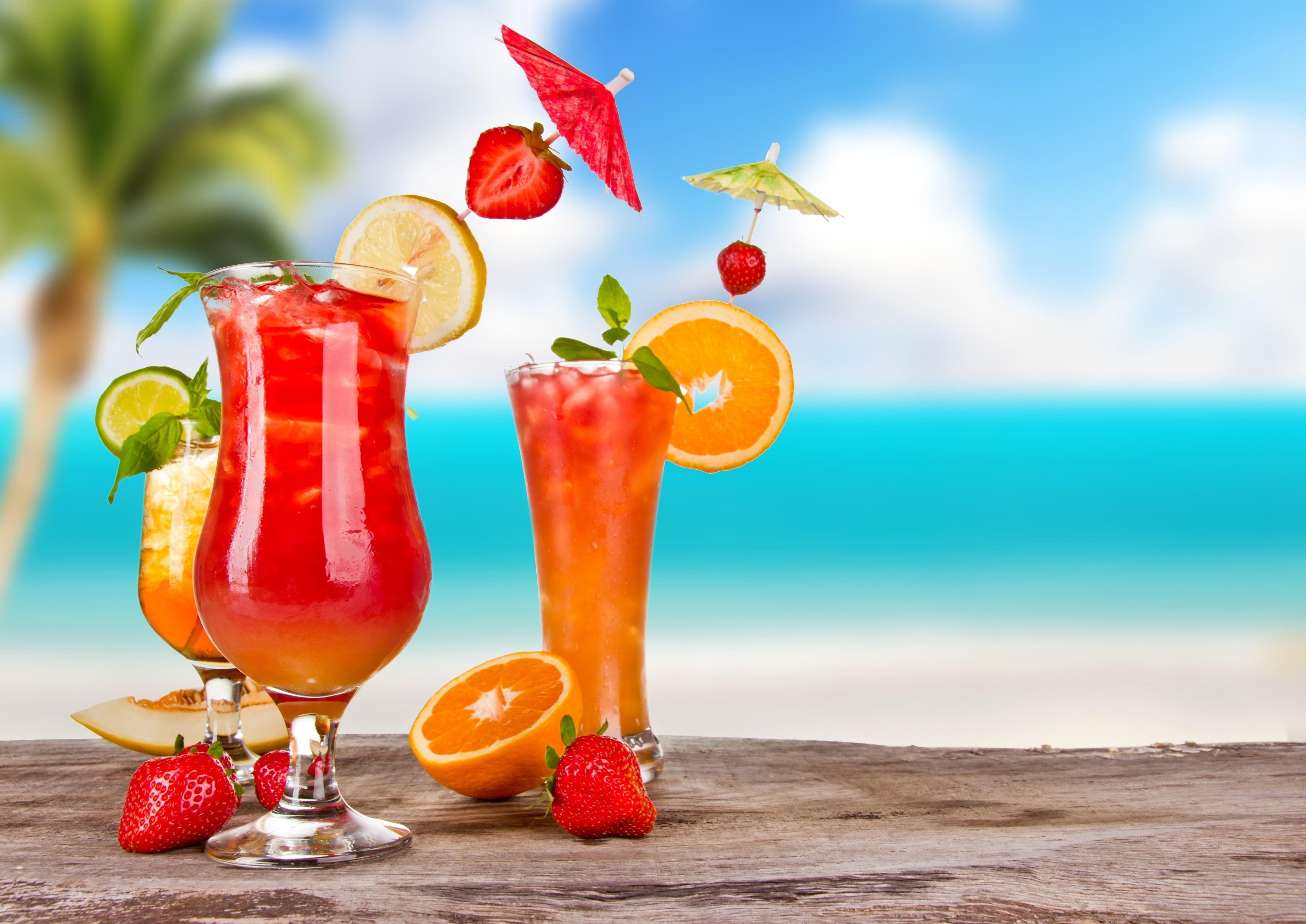drinking glass, cold temperature, household equipment, garnish, cocktail 4k desktop backgrounds, fruit, alcohol, outdoors, tropical climate, refreshment, HD Wallpaper