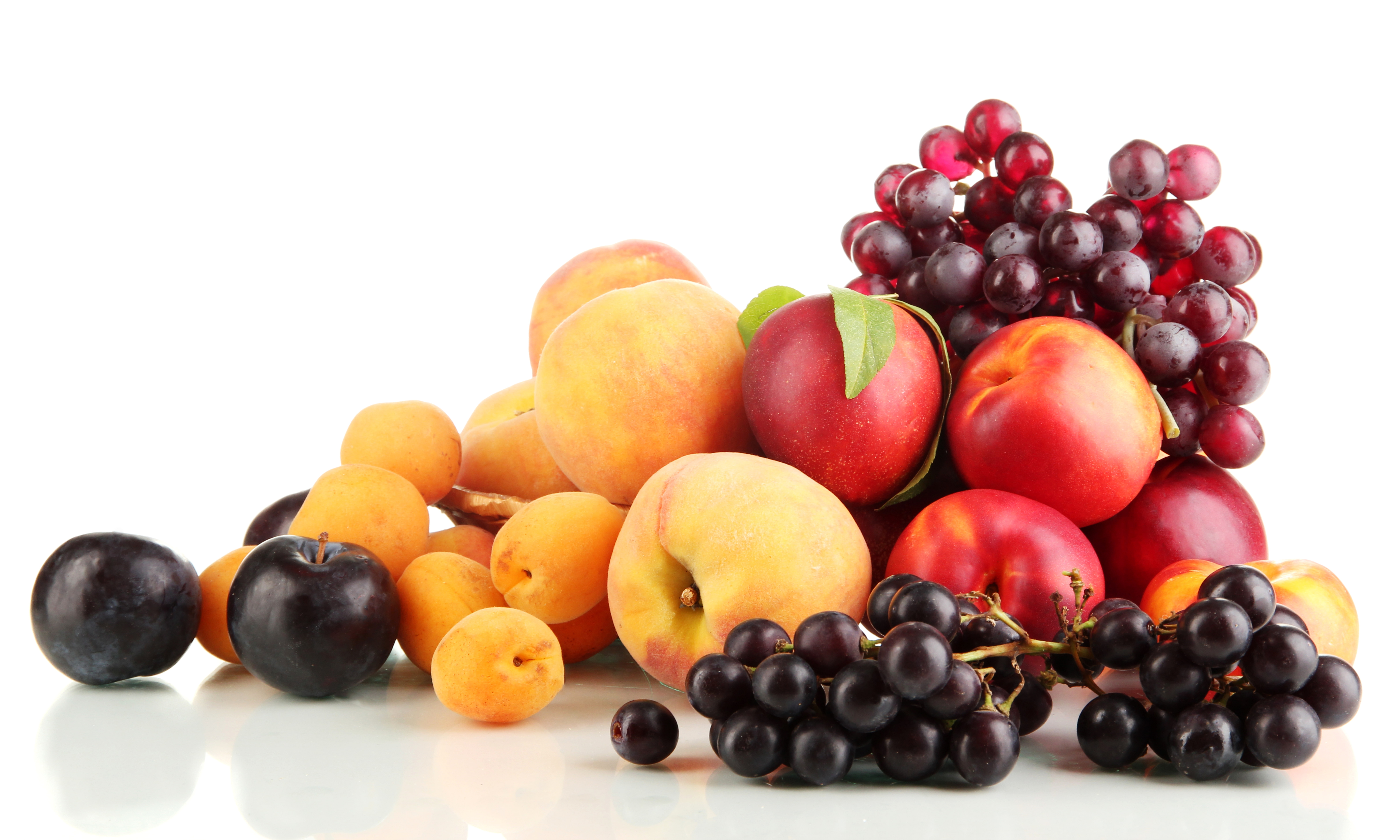 leaf, nature, plum, pile, close-up, choice, fruit, still life, grapes, dessert, white Background, vitamin, studio shot, freshness, nectarine, red, isolated, HD Wallpaper