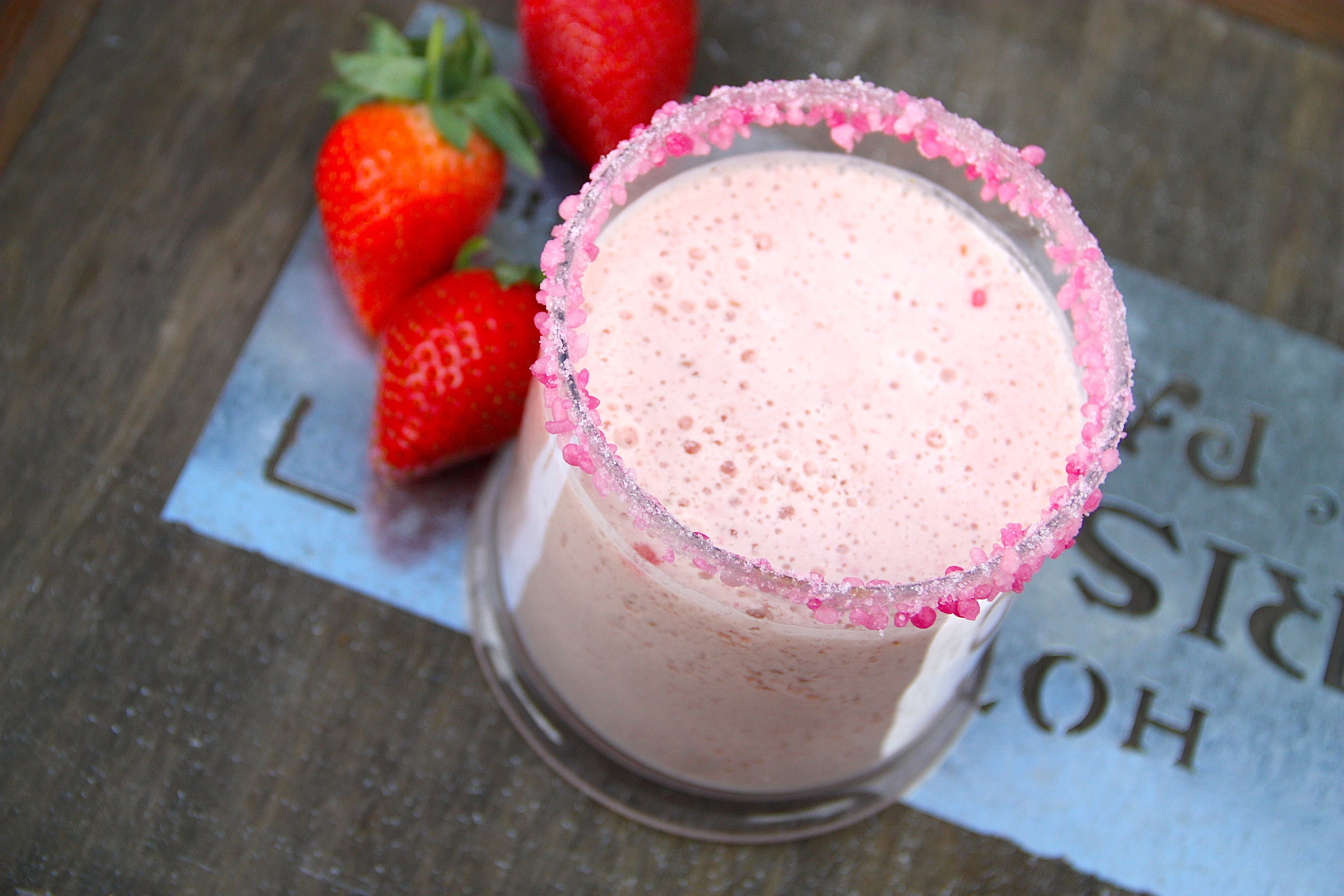 wood - material, drinking, sprinkles, high angle view, strawberry, close-up, sweet, juicer, wellbeing, smoothie, dieting, text, temptation, no people, glass, HD Wallpaper