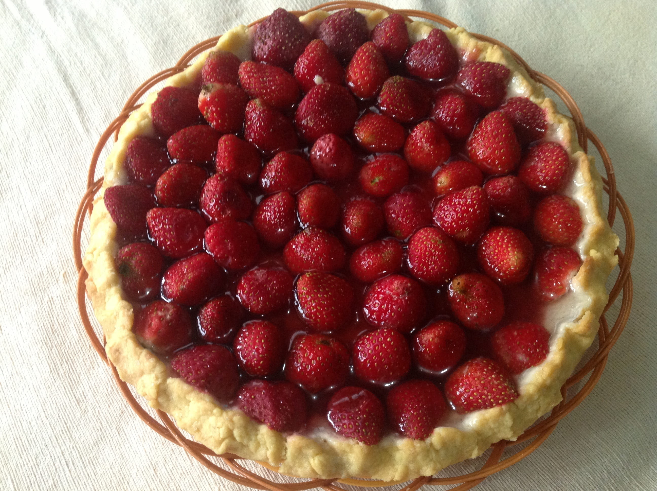 indulgence, indoors, piece, directly above, delicious, baked pastry item, Sweet, pastry, ready-to-eat, tart - dessert, 2K, wellbeing, berry fruit, sugar, HD Wallpaper