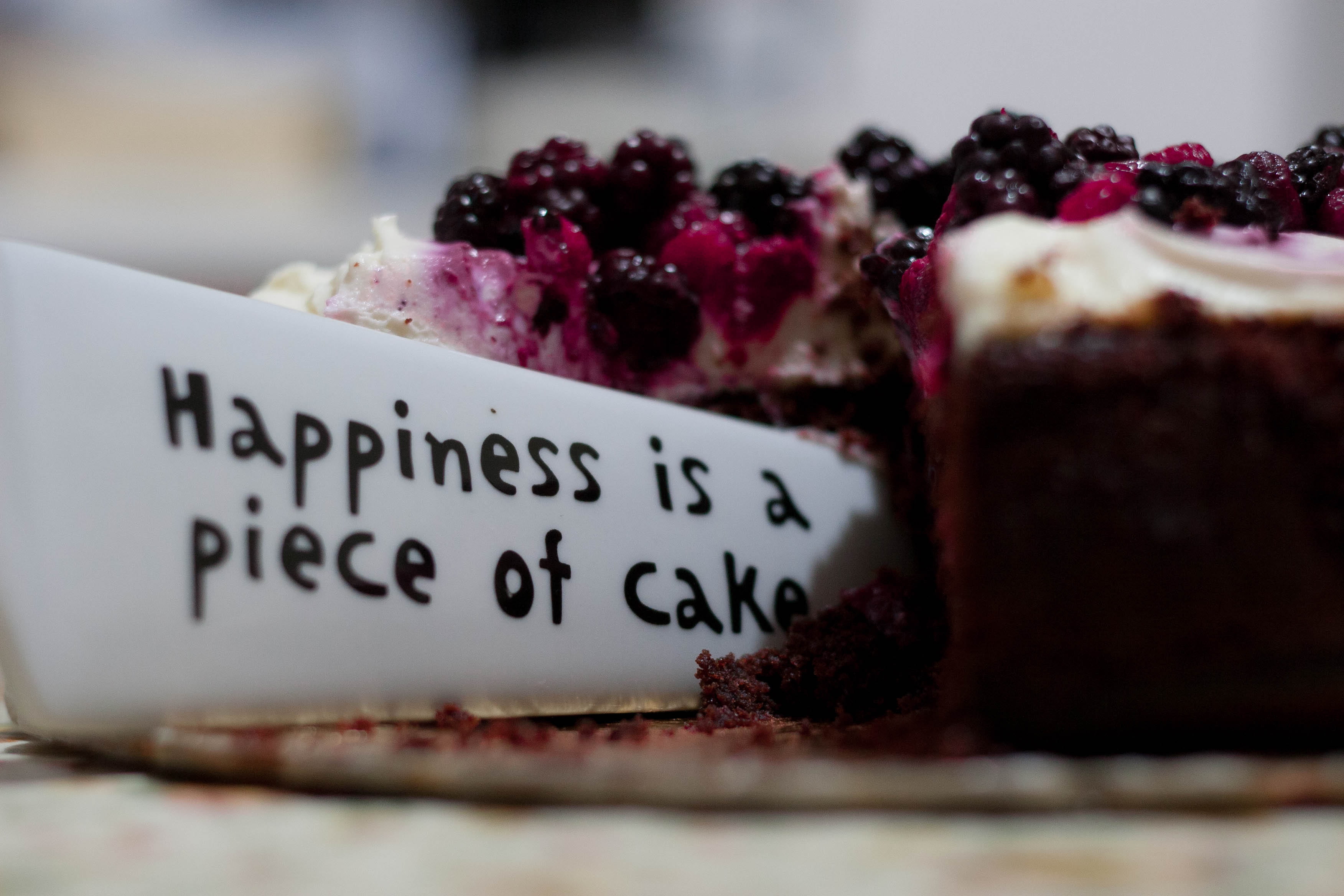 sliced, food, temptation, food and drink, piece, quote, sweet, western script, cheesecake, freshness, wellbeing, fruit, slice, sweet food, text, healthy eating, HD Wallpaper