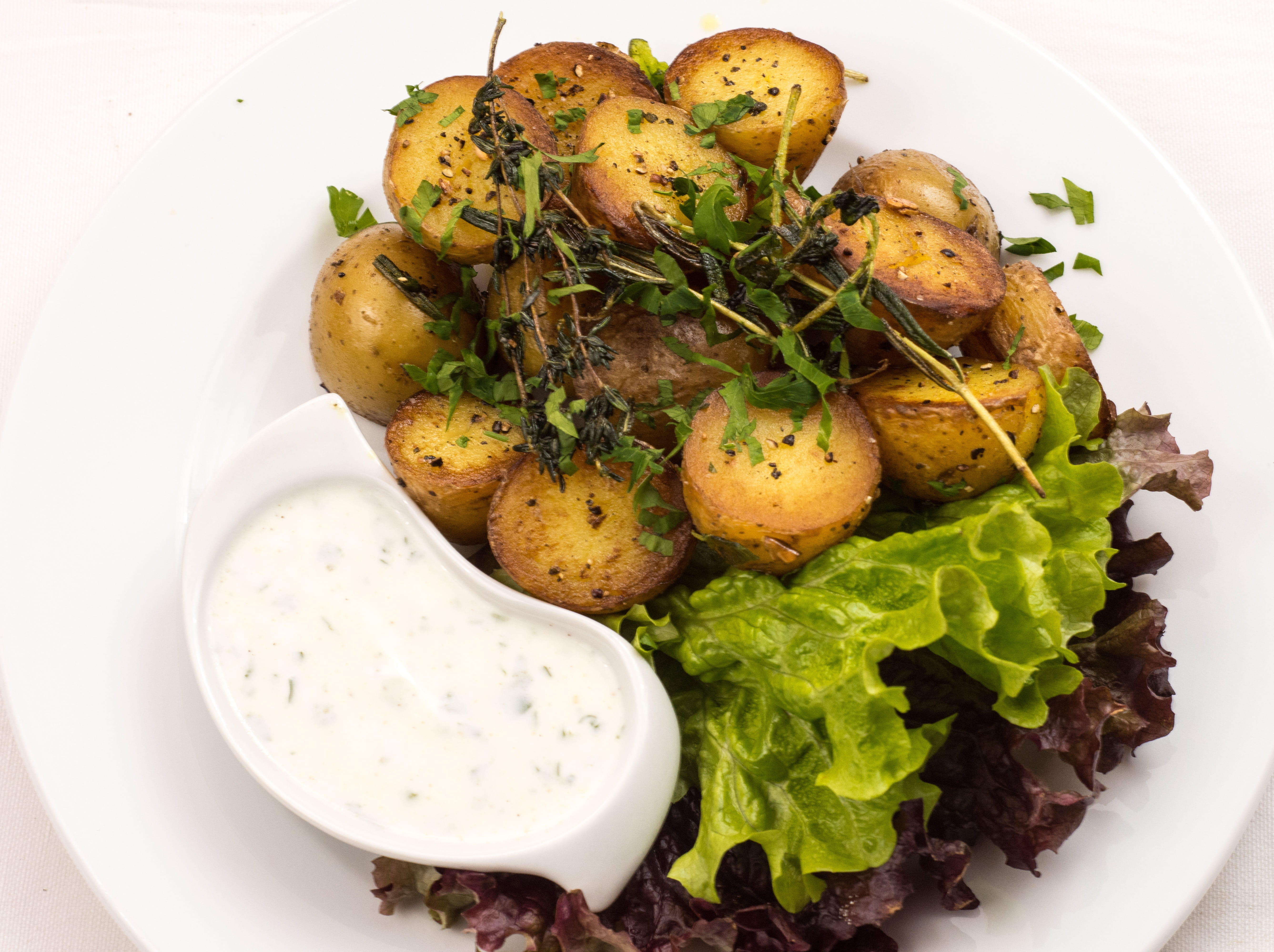 roast, white meat, healthy, delicious, appetizer, freshness, salad, fresh, cooked, roasted, lettuce, fruit, baked, potato, hot, 5K, lunch, food, organic, HD Wallpaper