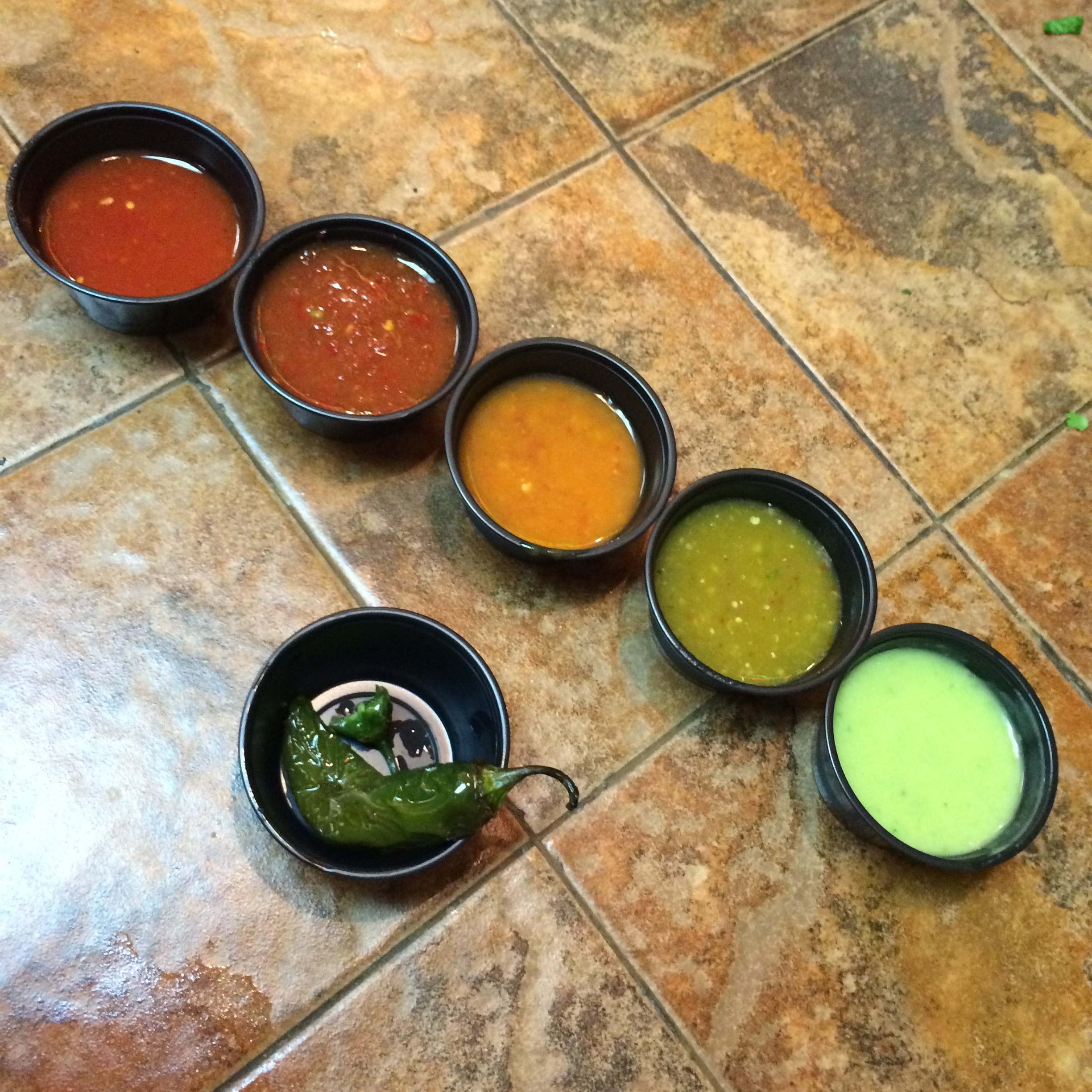 mexican, refreshment, still life, wellbeing, indoors, cilantro, chip, jalapeno, high angle view, spice, freshness, assorted, salsa, dip, flooring, kitchen utensil, Phone HD Wallpaper