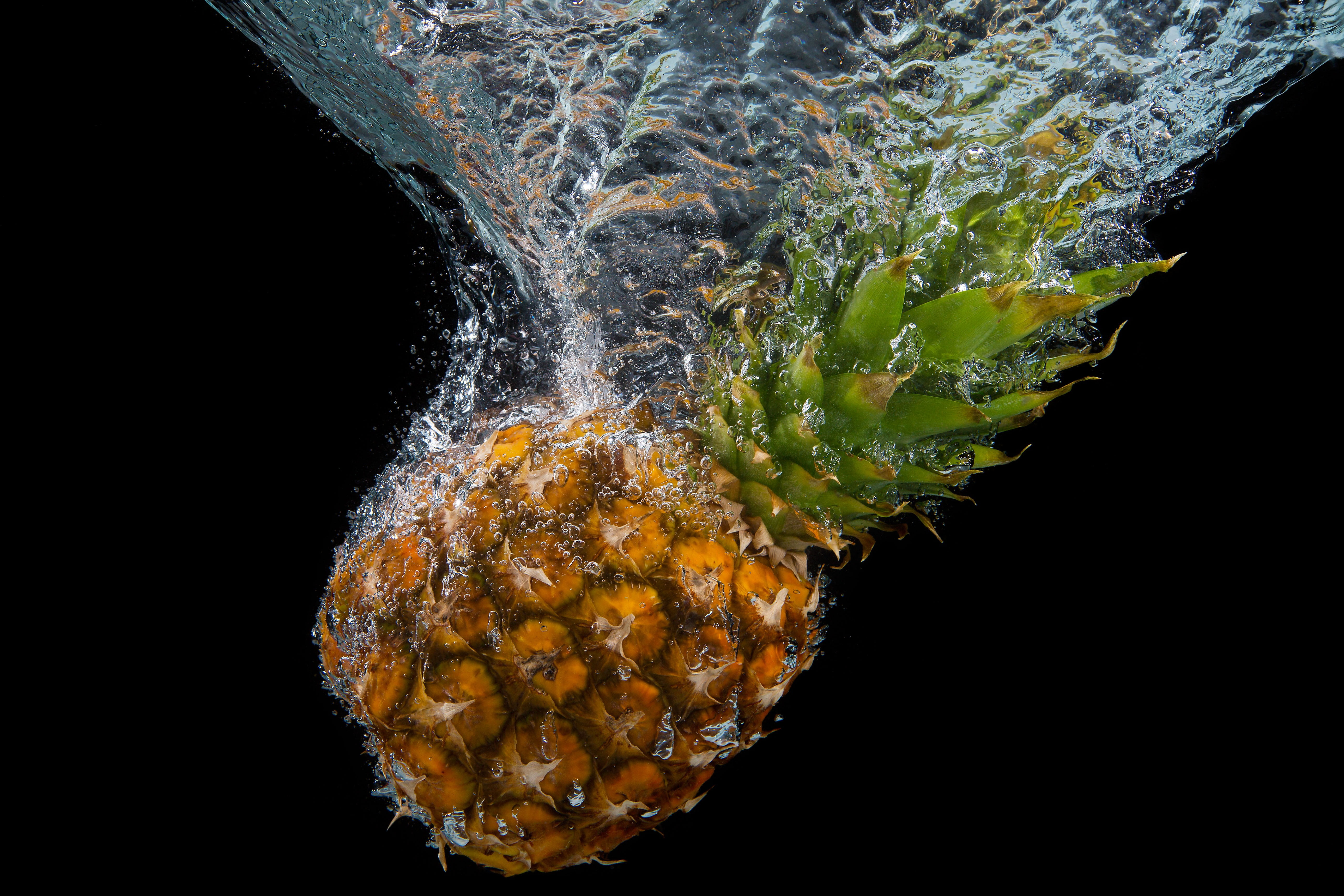 nature, annanas, beauty in nature, healthcare and medicine, sea, growth, splash, indoors, water splashes, outdoors, freshness, fruit, close-up, studio shot, HD Wallpaper