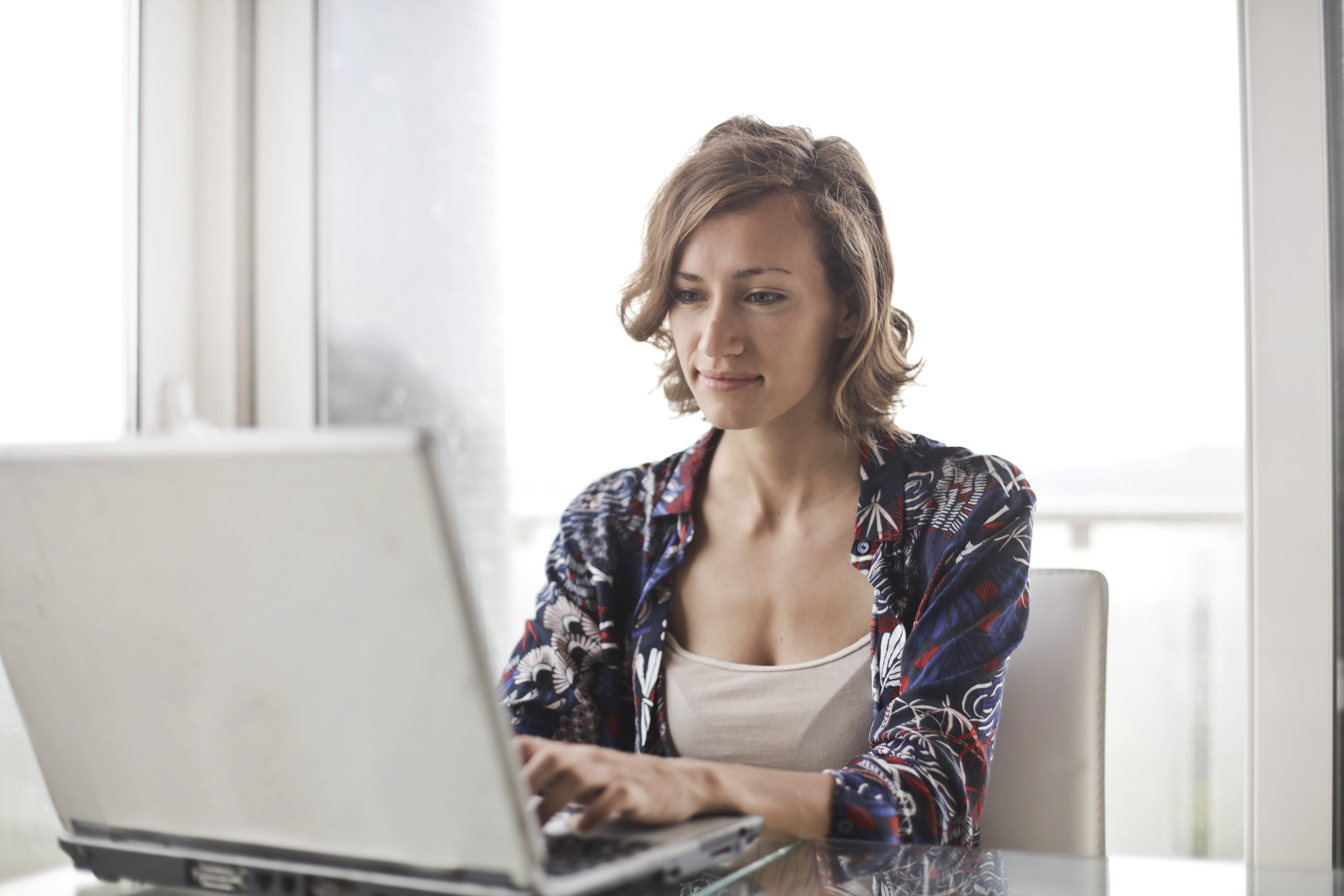 desk, top, looking, casual clothing, wireless, using, wireless technology, working, beautiful woman, girl, work, device, using laptop, woman, typing, sit, HD Wallpaper