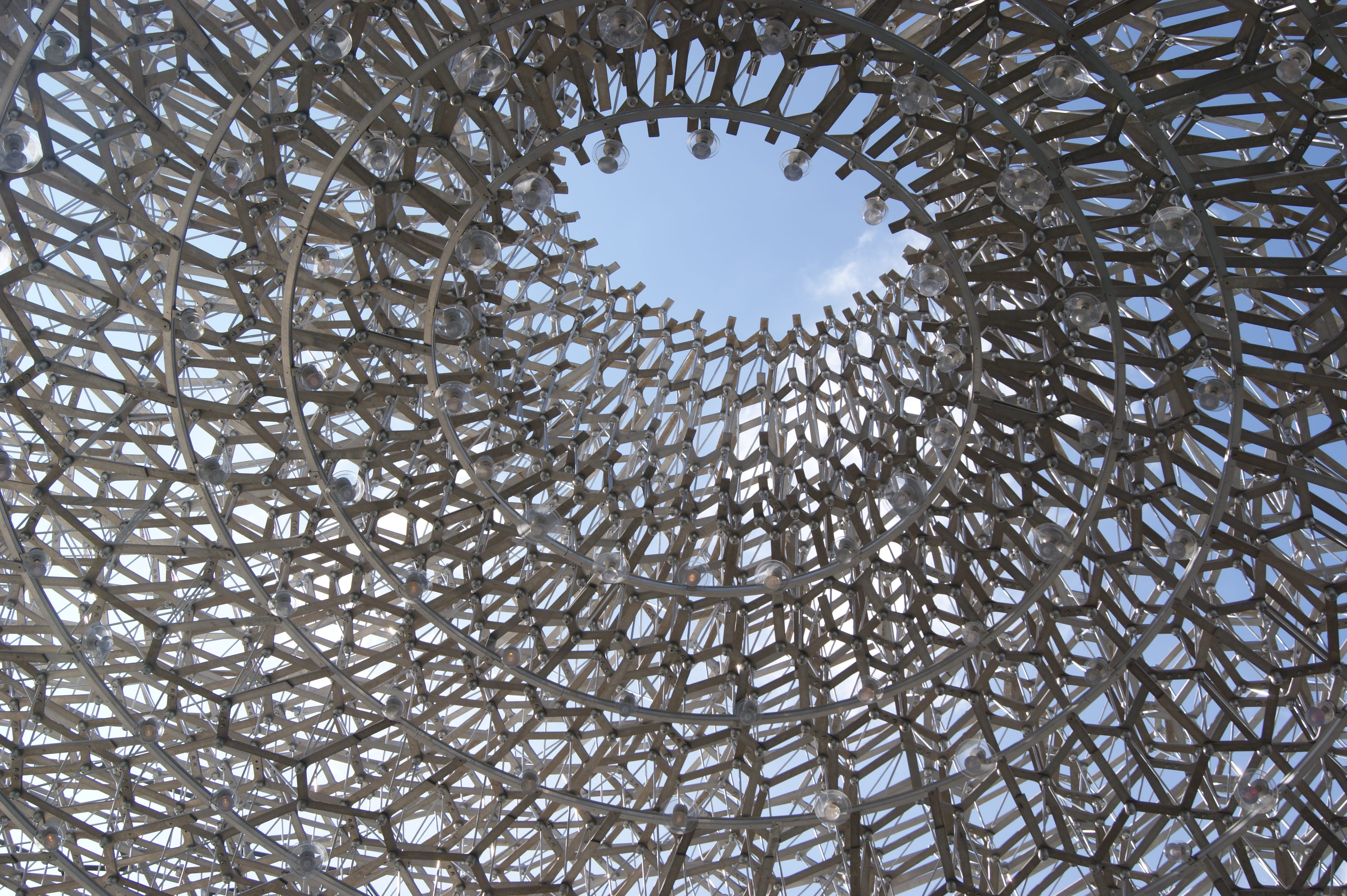 4K, sculpture, sunlight, ceiling, full frame, skylight, nature, backgrounds, metal sculpture, steel, circle, the hive at kew, kew, geometric shape, textured, HD Wallpaper