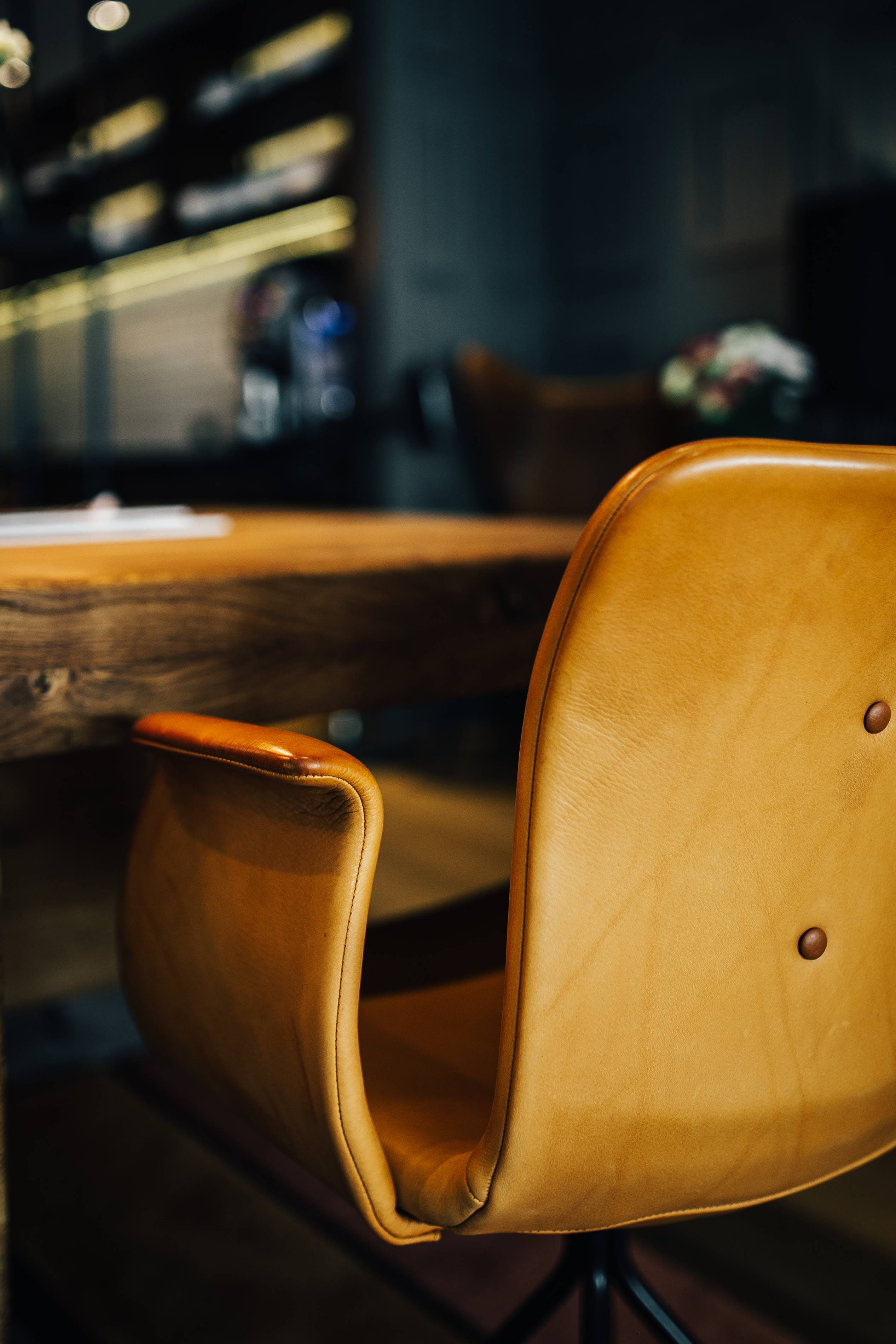 puro hotel, selective focus, wood - material, short, absence, indoor, visit, musical instrument, no people, indoors, table, hotel, Gdansk, Poland, seat, Phone HD Wallpaper