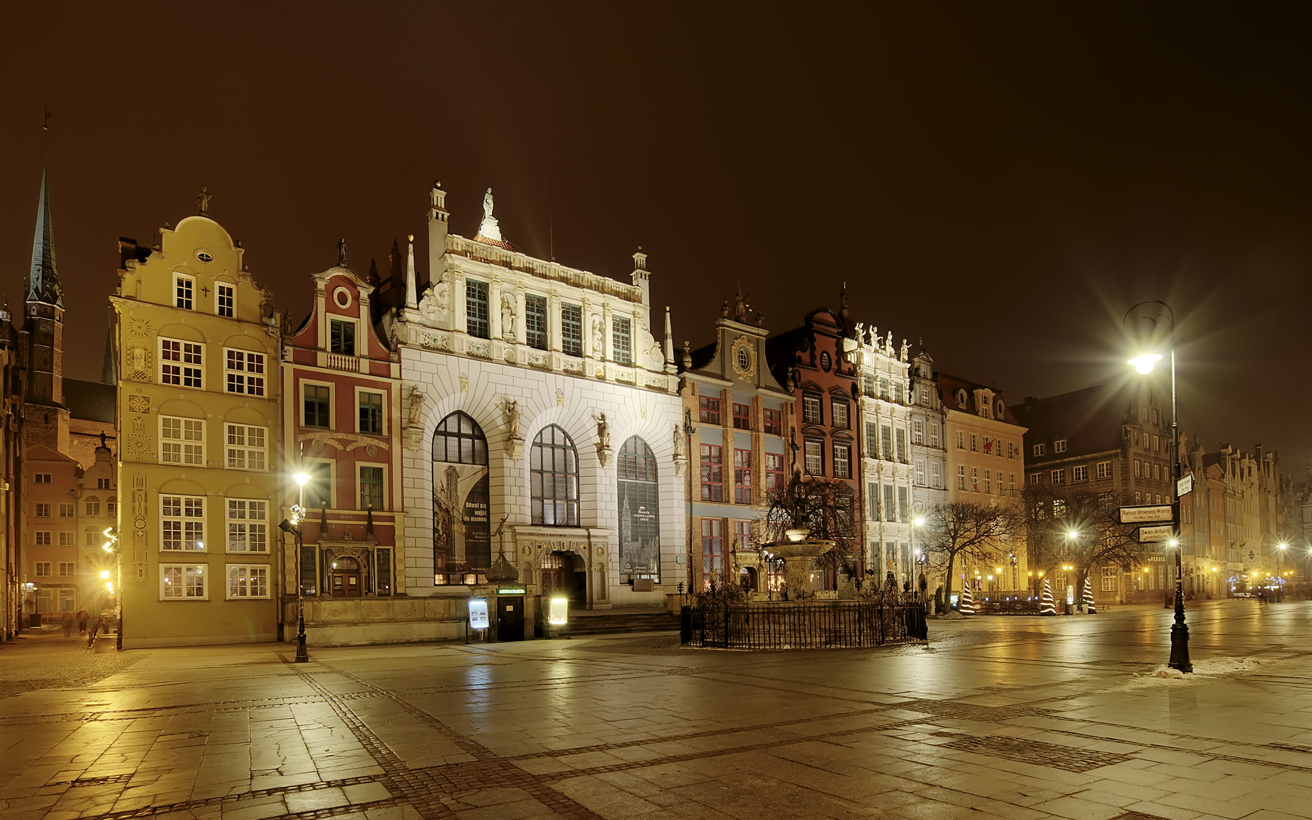 Gdansk, photo, Lights, The city, Street, Night, Poland, buildings, Home, brown, white, 2K, HD Wallpaper