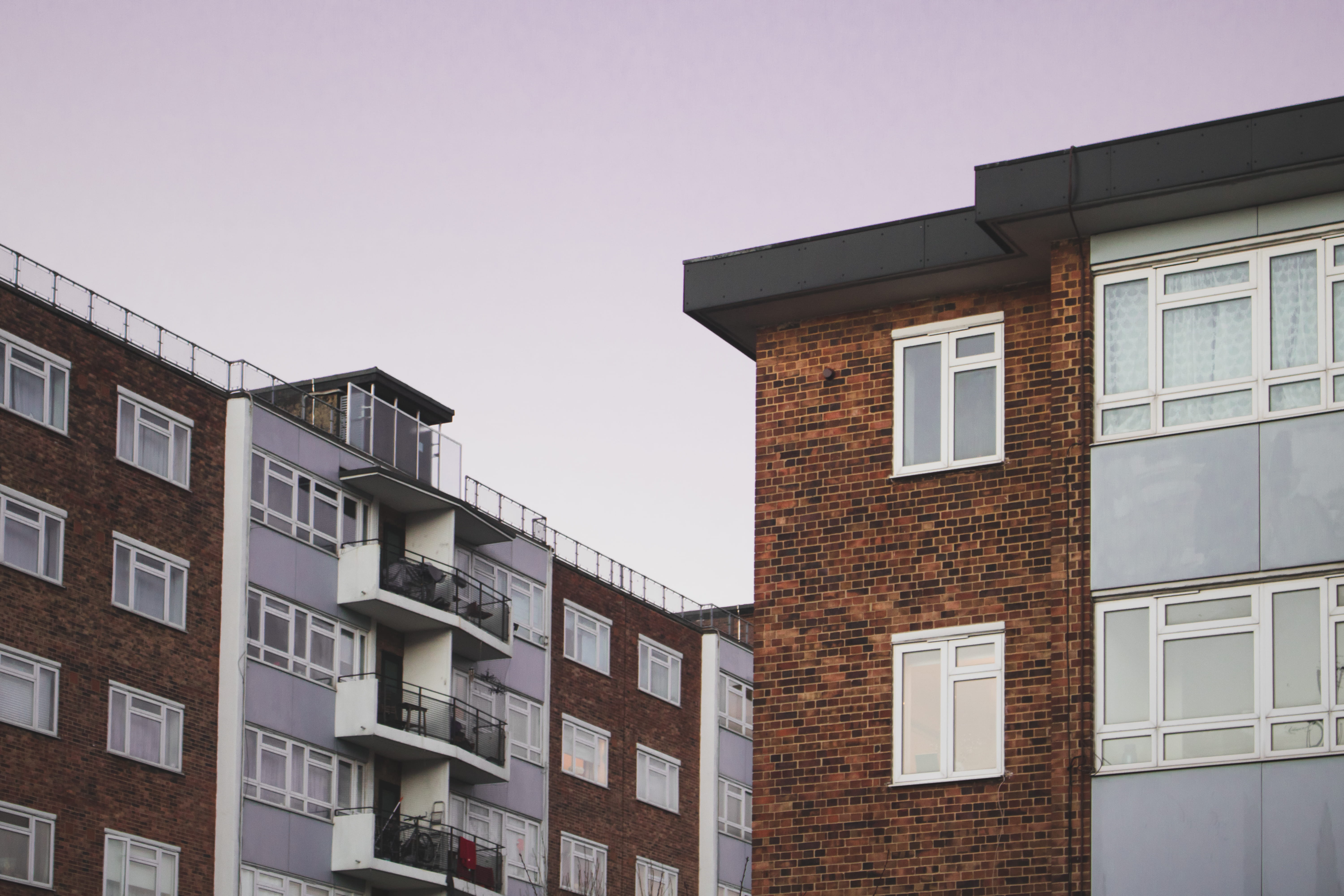 neighborhood, united kingdom, house, residential district, housing, apartment, built structure, brown, office building, brick wall, vase, apartment building, HD Wallpaper
