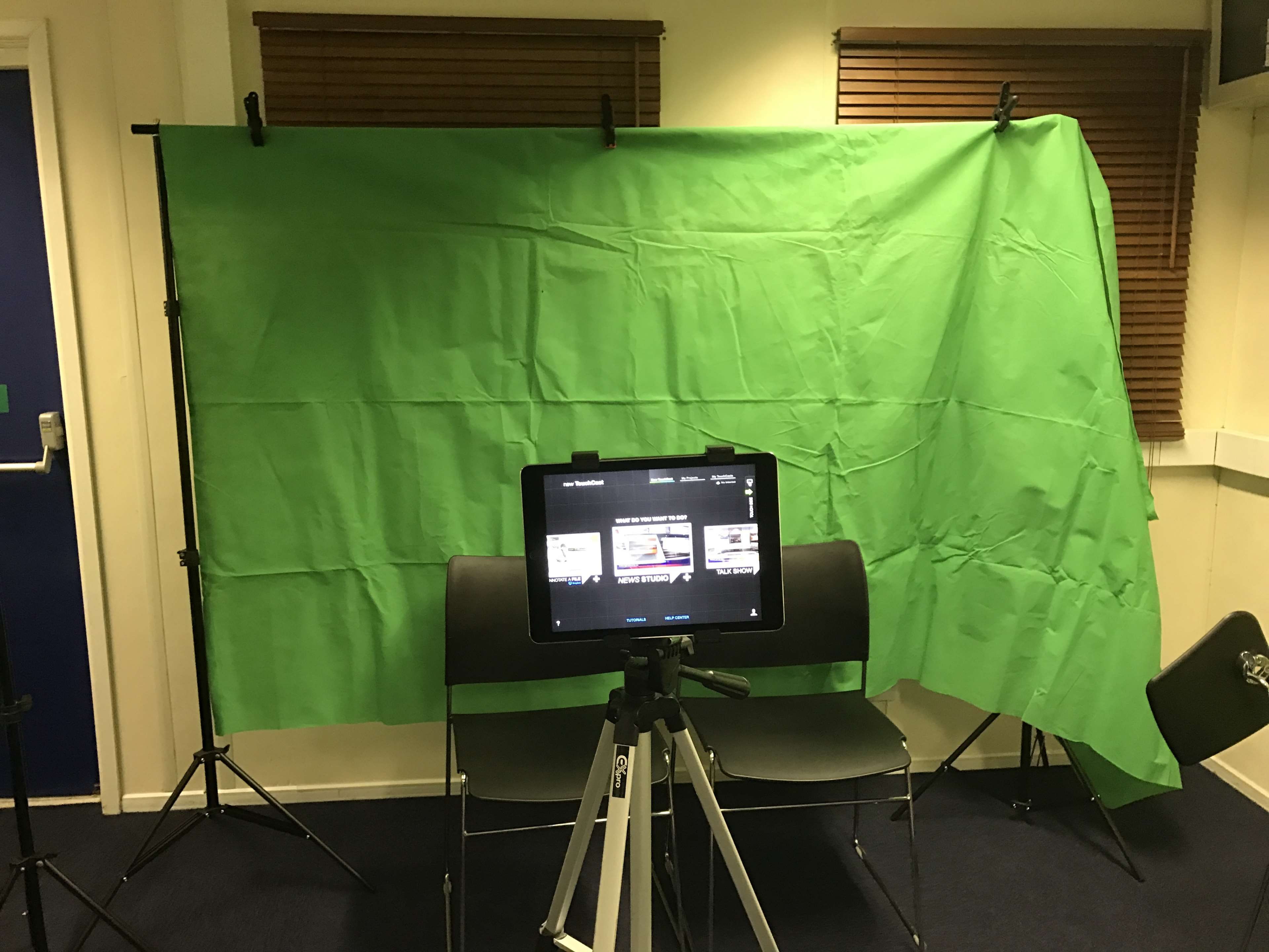 wireless technology, arts culture and entertainment, television studio, screen, behind the scenes, light, camera - photographic equipment, technology, photographic equipment, HD Wallpaper