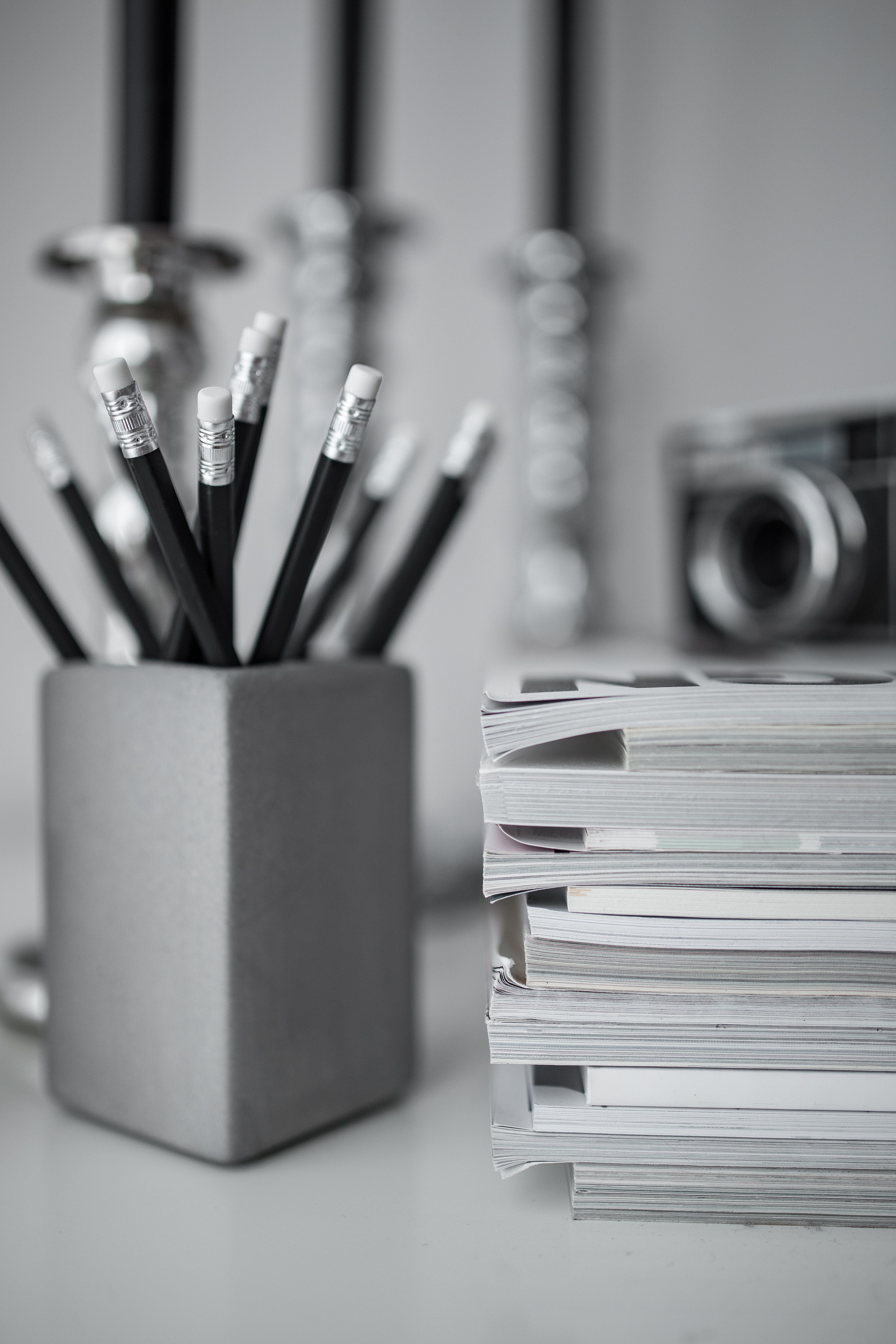 desk, indoors, still life, Pencils, 5K, container, design, education, vintage, old, group, order, publication, choice, group of Objects, focus on foreground, Phone HD Wallpaper