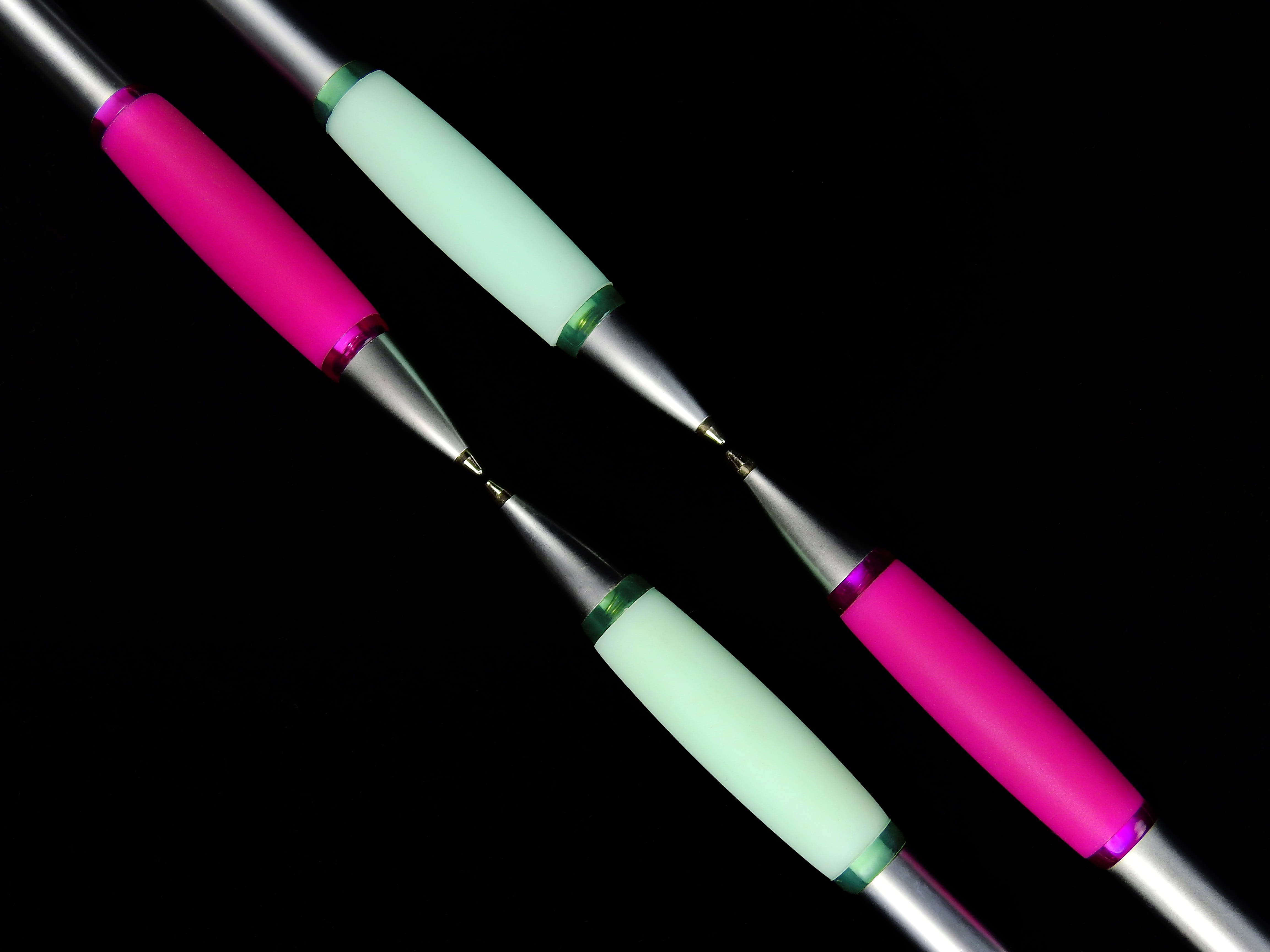 vibrant color, stationery, illuminated, purple, equipment, Pen, lighting equipment, office supplies, light - natural phenomenon, electricity, office accessories, HD Wallpaper