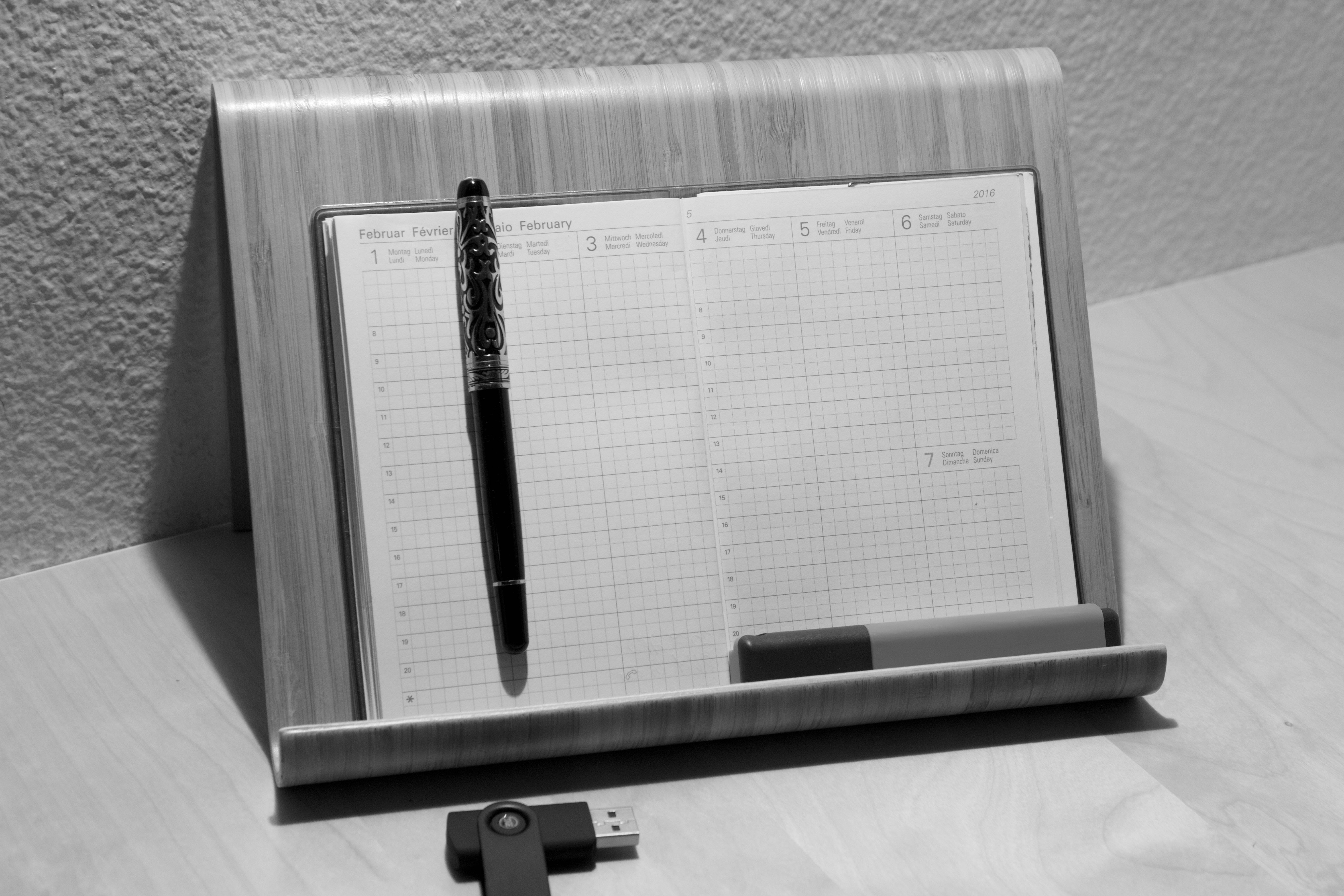 still life, publication, paper, calendar support, Support, book, communication, marker, 5K, indoors, close-up, table, Schreiber, text, note pad, message, HD Wallpaper