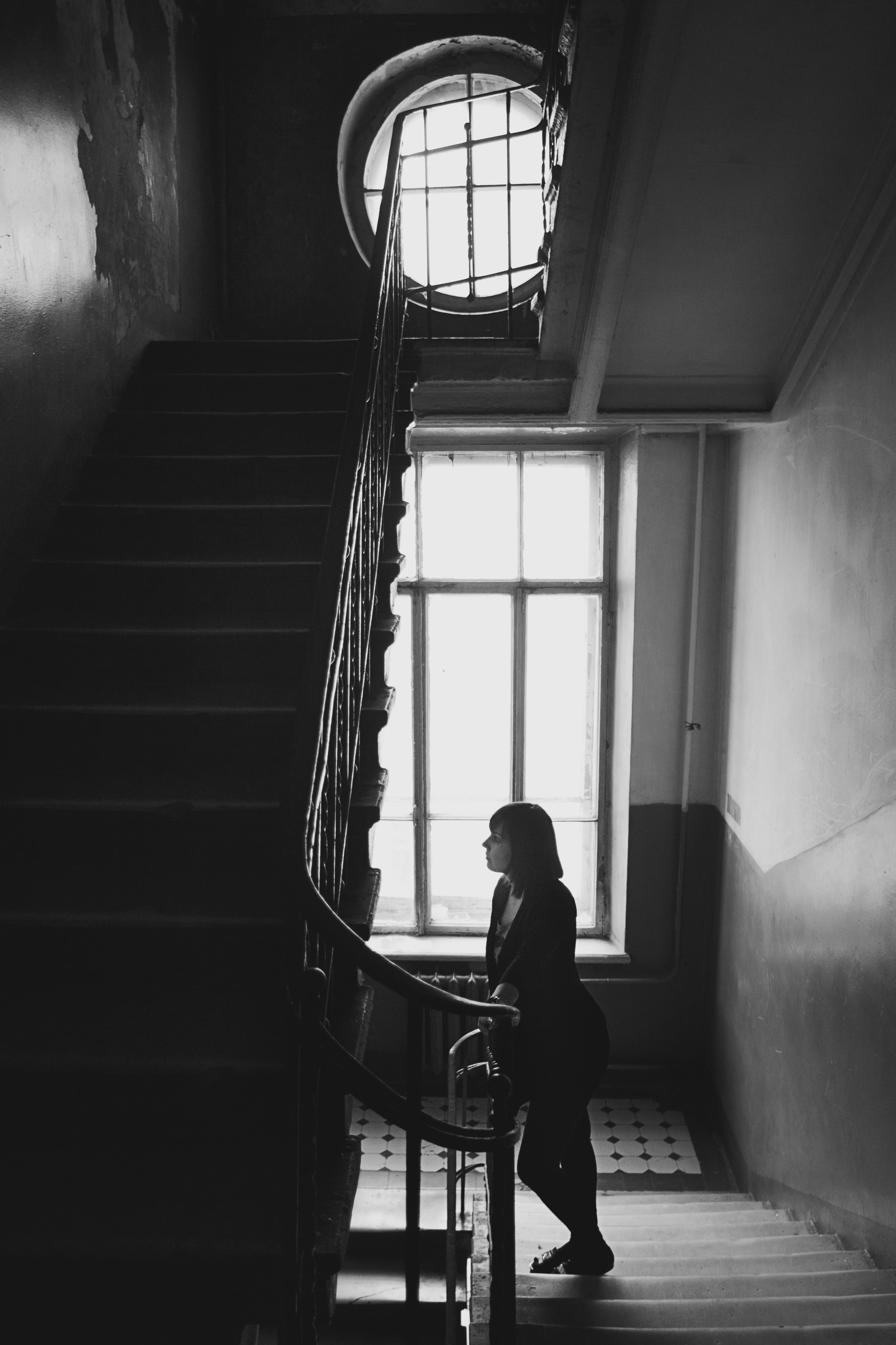 casual clothing, lifestyles, handrail, russia, staircase, white, interior, female, architecture, side view, contemplation, building, 4K, bw, waiting, day, Phone HD Wallpaper