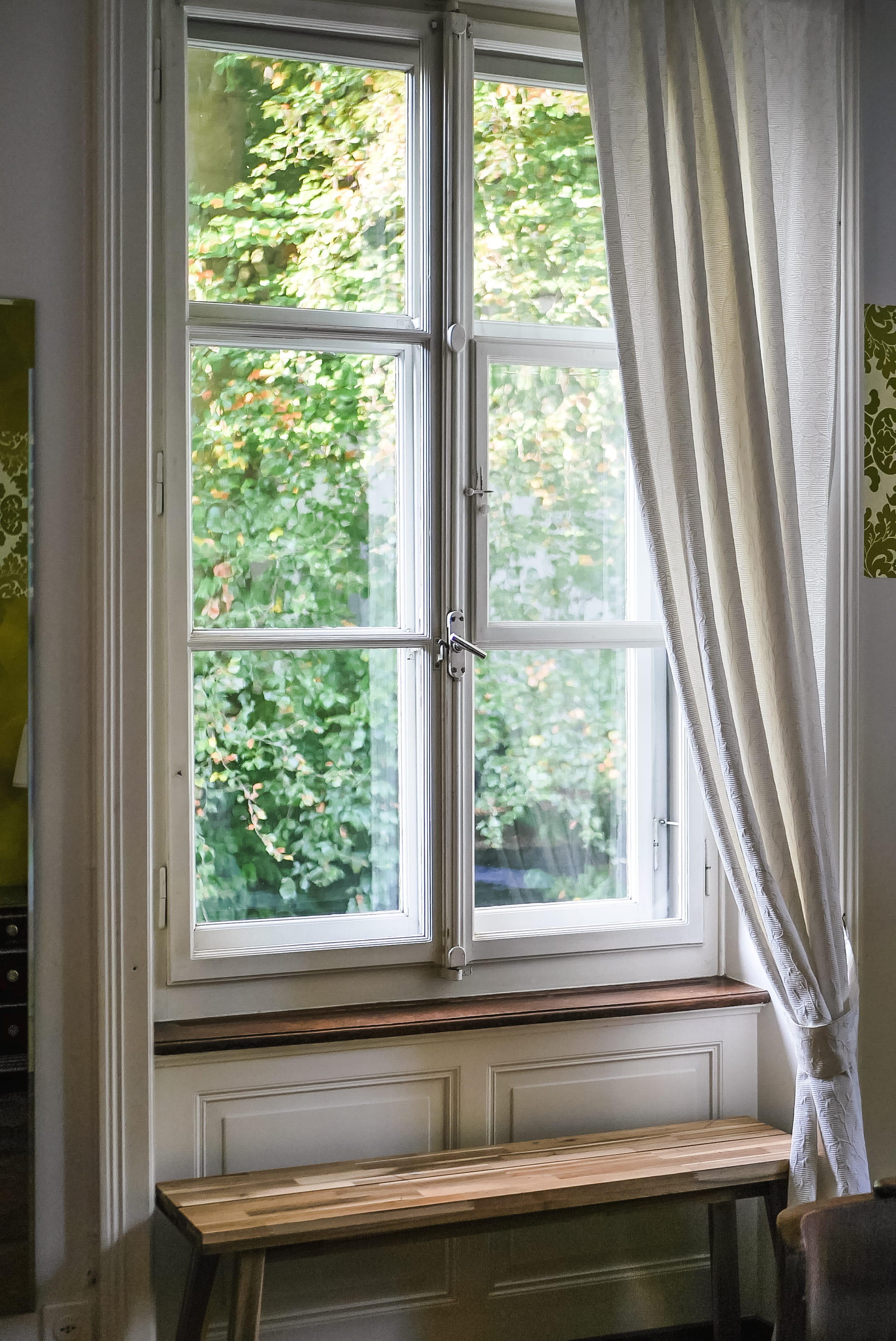 day, home interior, nature, 2K, furniture, transparent, window, curtain, sunlight, glass, architecture, window sill, indoors, house, glass - material, Phone HD Wallpaper