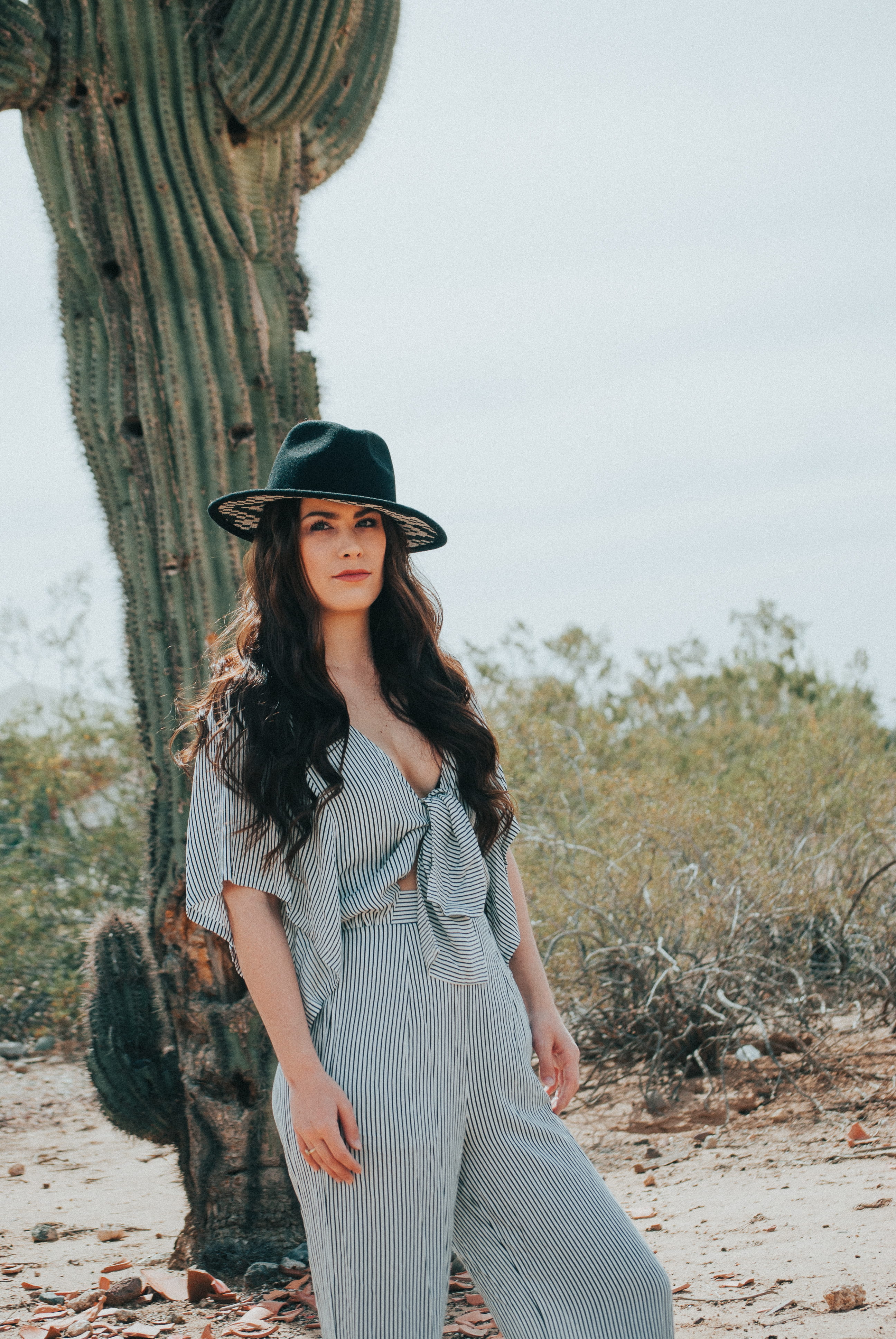 long hair, beautiful, one person, top, desert, clothing, hair, black, field, lady, leisure activity, fashion, young adult, front view, three quarter length, Phone HD Wallpaper