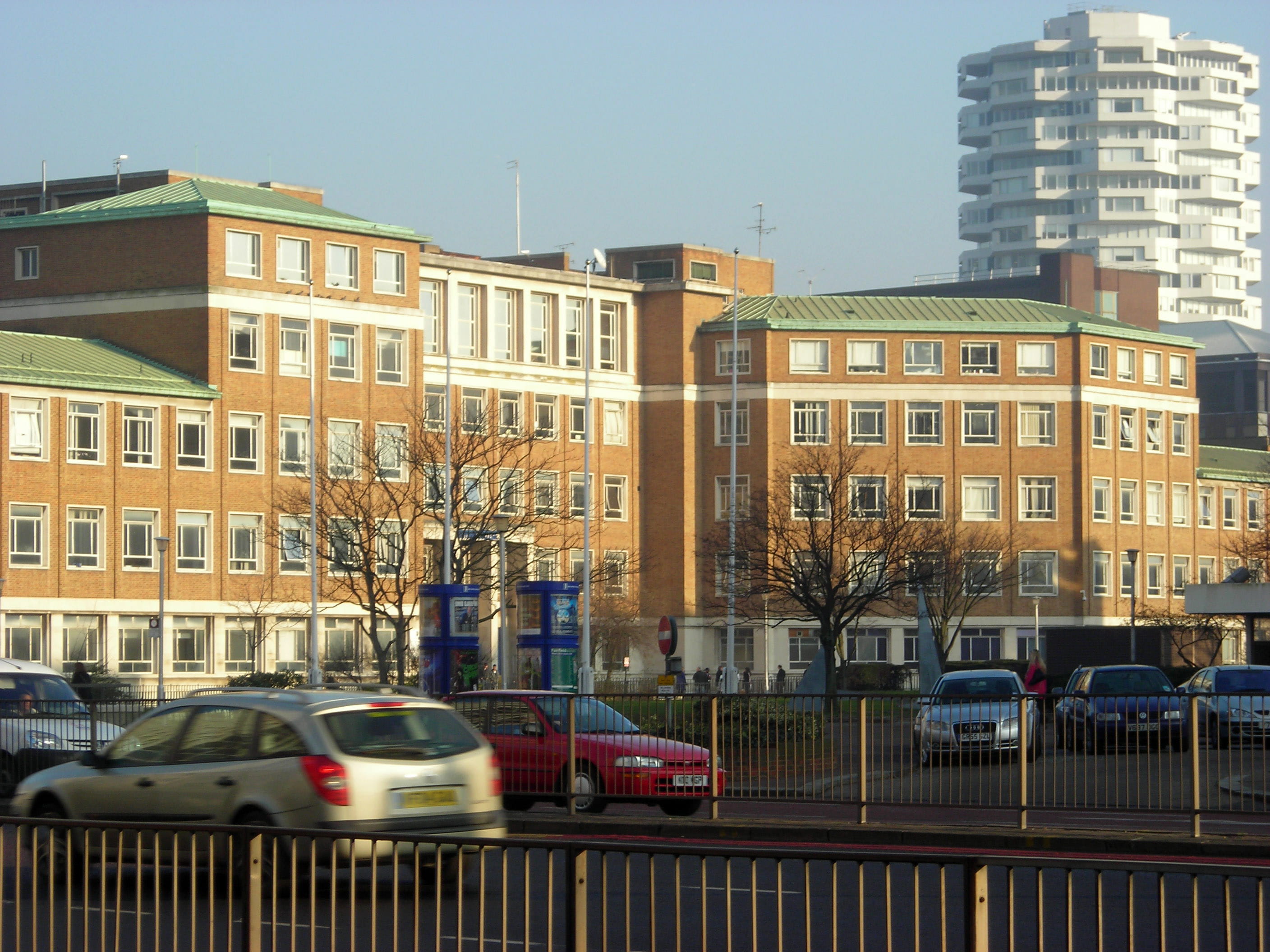 traffic, Croydon College, street, s, public domain, nature, england, travel destinations, residential district, mode of transportation, central, croydon, HD Wallpaper