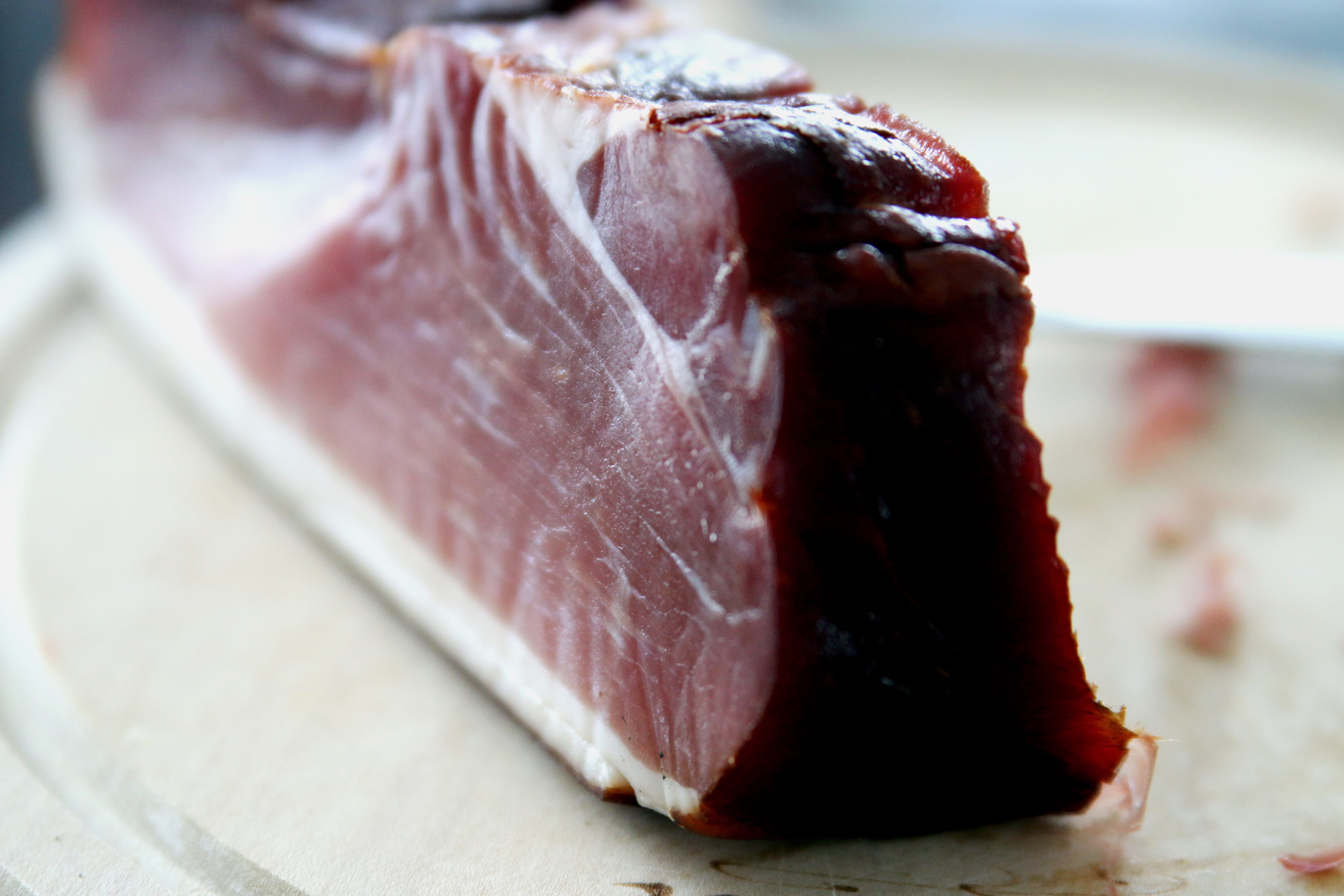 gourmet, meaty, fish, animal body part, selective focus, pork, indoors, food, raw food, bacon, smoked, red meat, red, eat, ham, focus on foreground, meat, HD Wallpaper