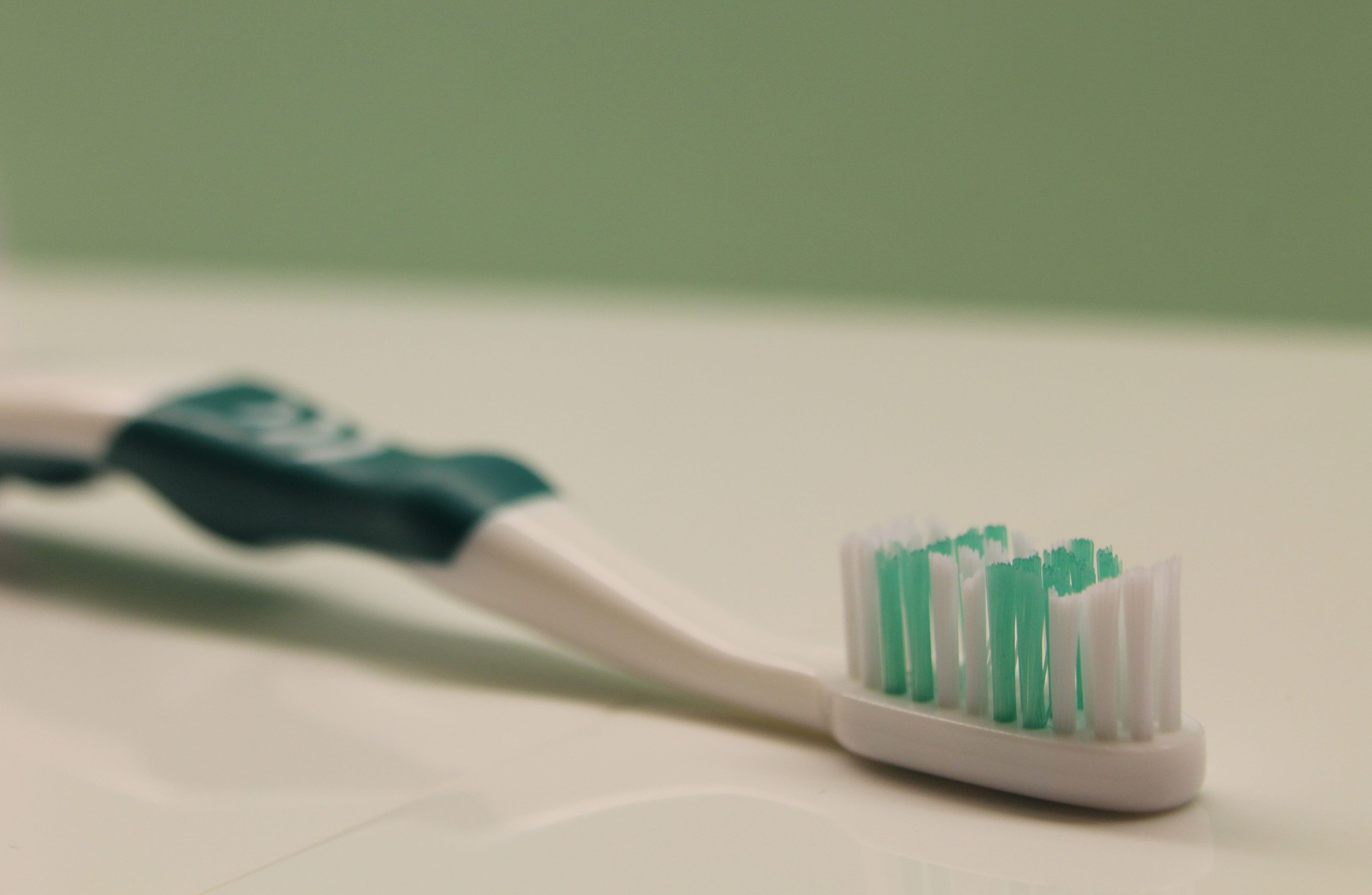 toothbrush, dental health, copy space, simplicity, no people, colored background, dental, brush, pastel colored, flooring, bristle, 4K, single object, HD Wallpaper