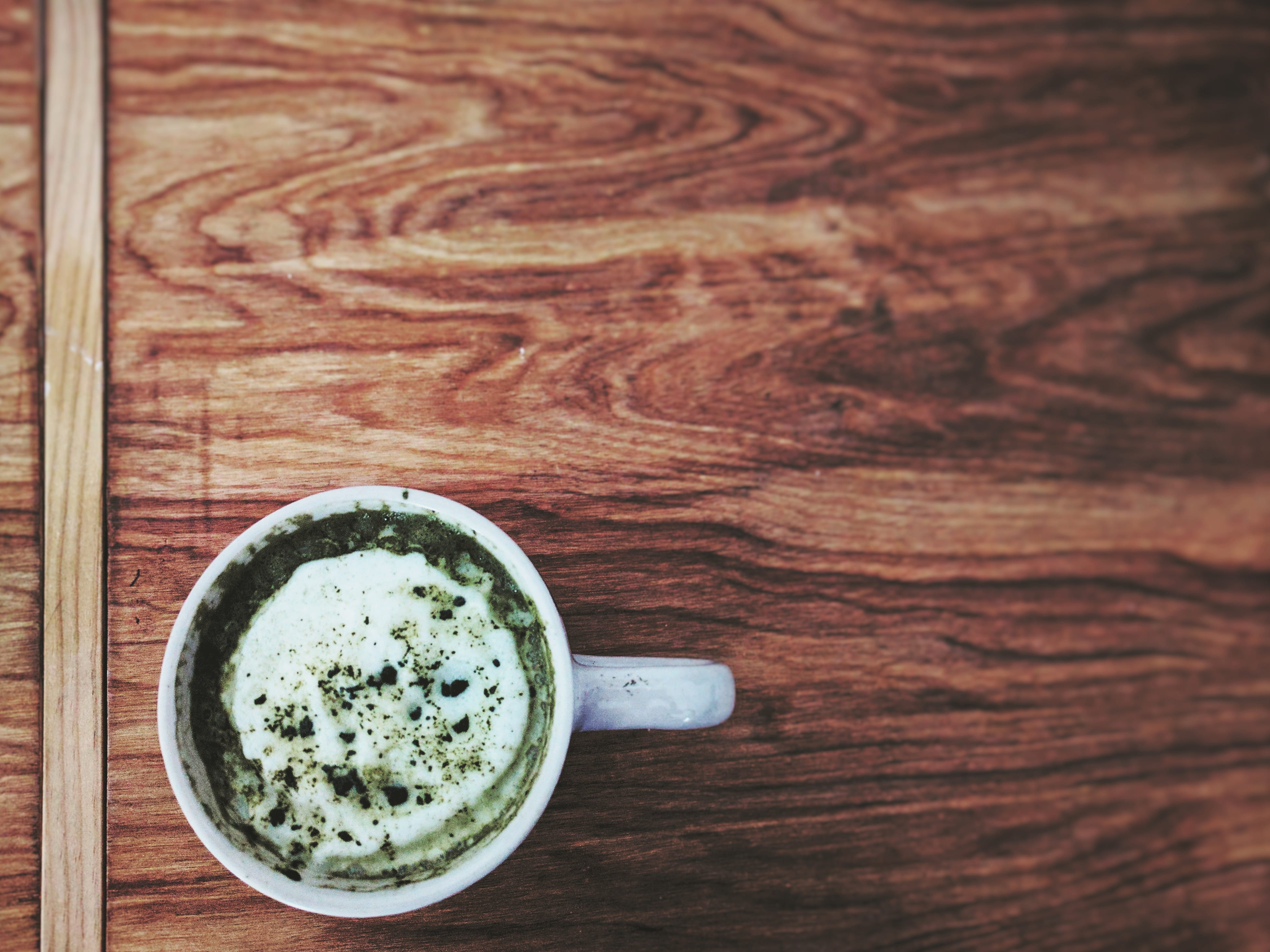 latte, matcha, afternoon, cup, non-alcoholic beverage, coffee - drink, calming, indoors, coffee cup, food and drink, wood, refreshment, tray, tea, mug, HD Wallpaper