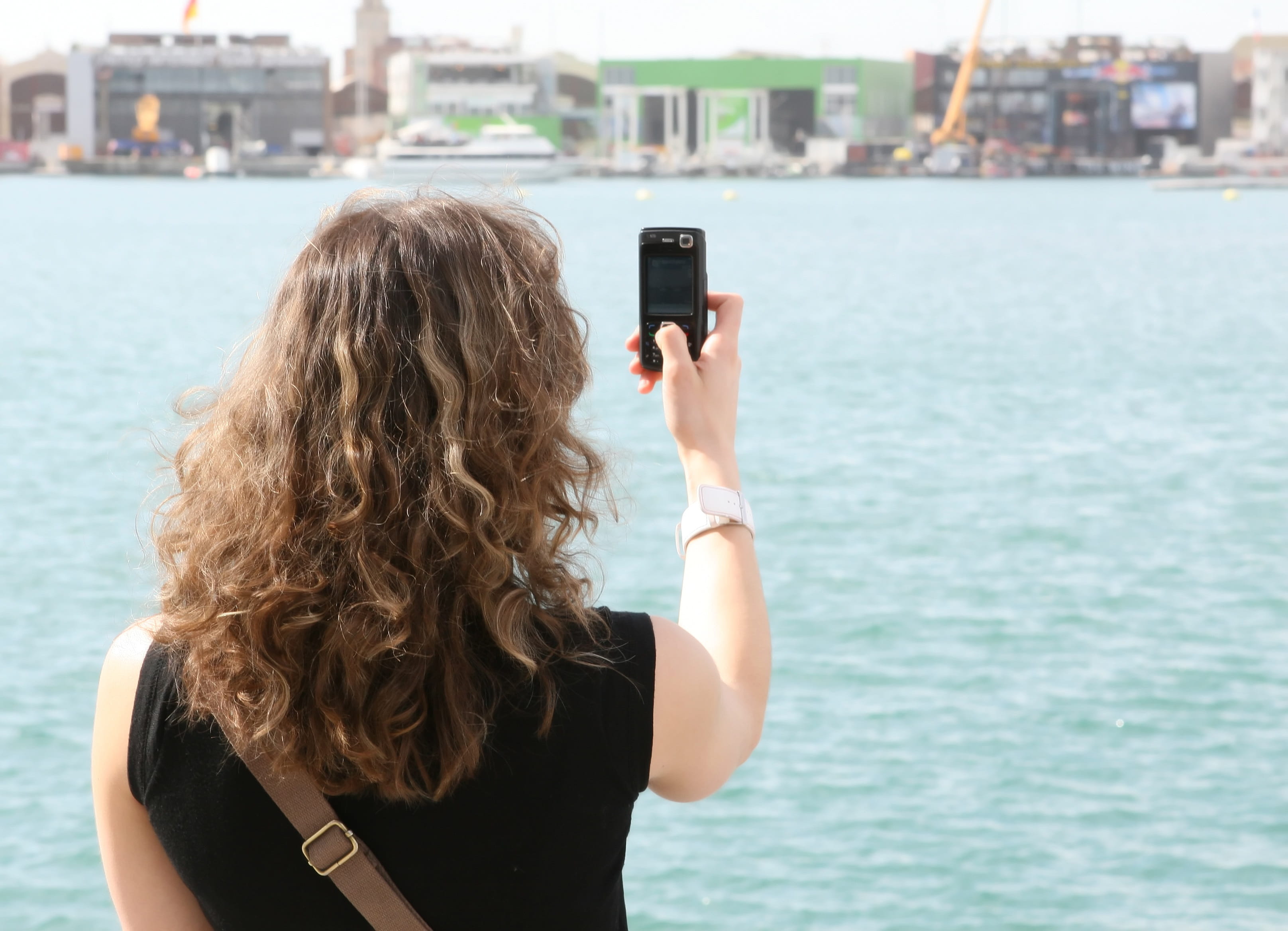photography themes, water, sea, smart phone, photo messaging, hairstyle, wireless technology, aperture, communication, mobile, portable information device, HD Wallpaper
