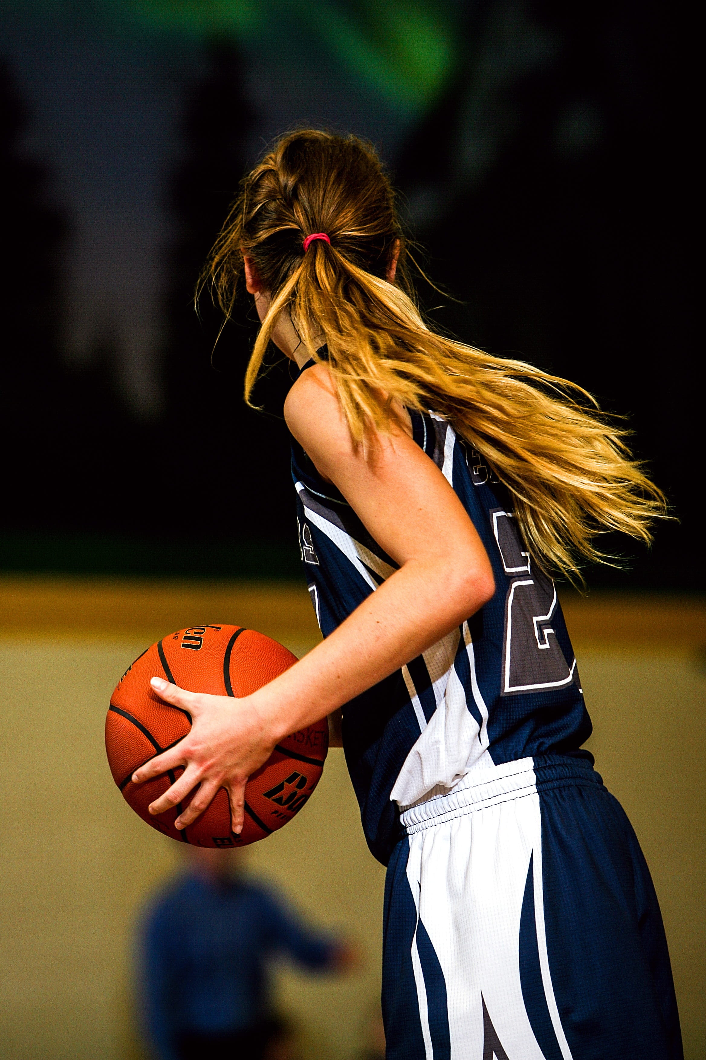 long hair, basketball - sport, adolescence, white, brown, basketball - ball, person, girls, focus on foreground, player, 2K, child, playing, women, blue, Phone HD Wallpaper
