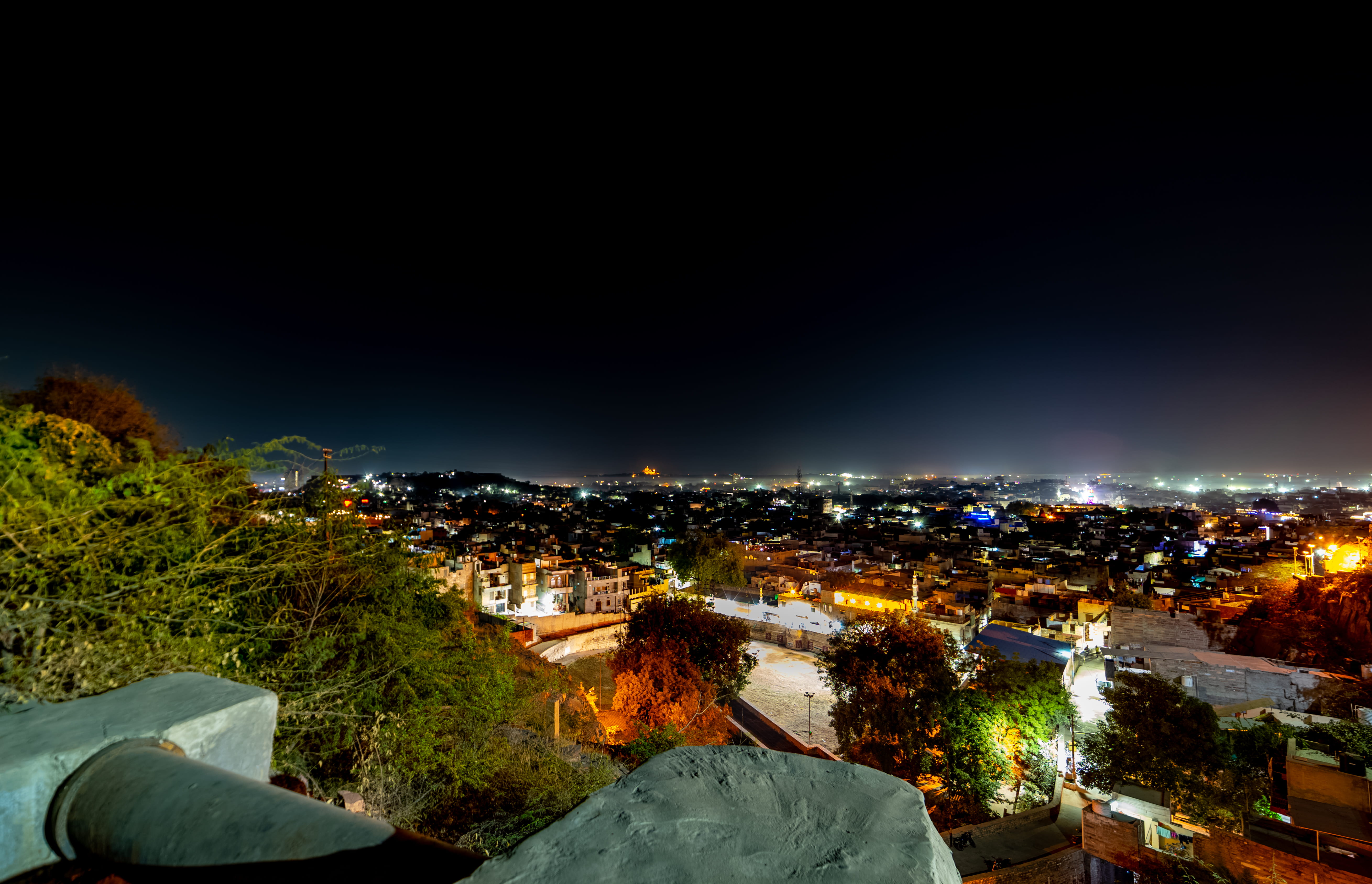 night, illuminated, tree, urban, longexposure, outdoors, residential district, houses, spire, crowded, metropolis, panoramic, landscape, travel destinations, HD Wallpaper