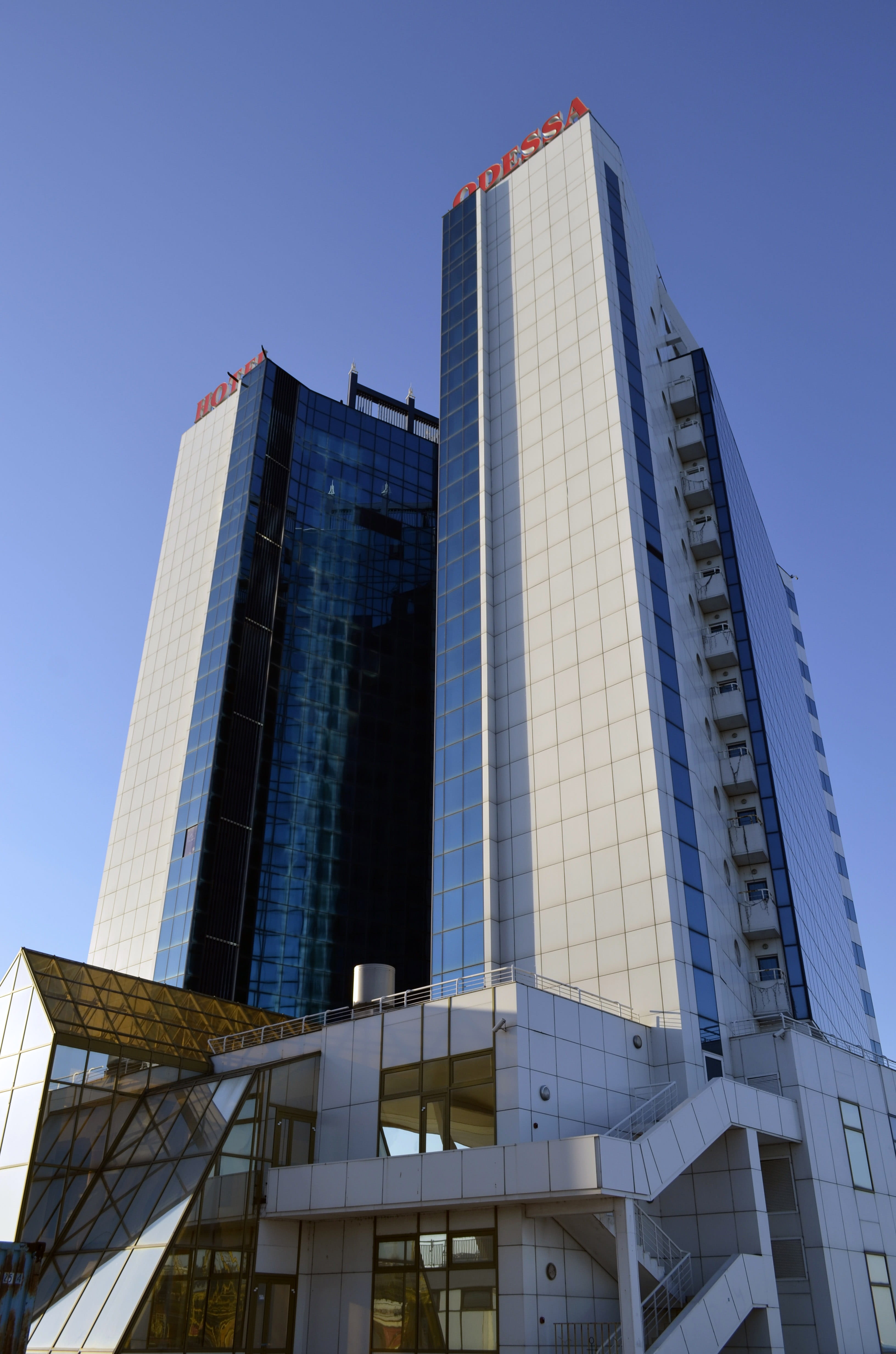 business, office building exterior, Port Tower, tower, architecture, building, no people, port, built Structure, office Building, day, window, blue, outdoors, Phone HD Wallpaper