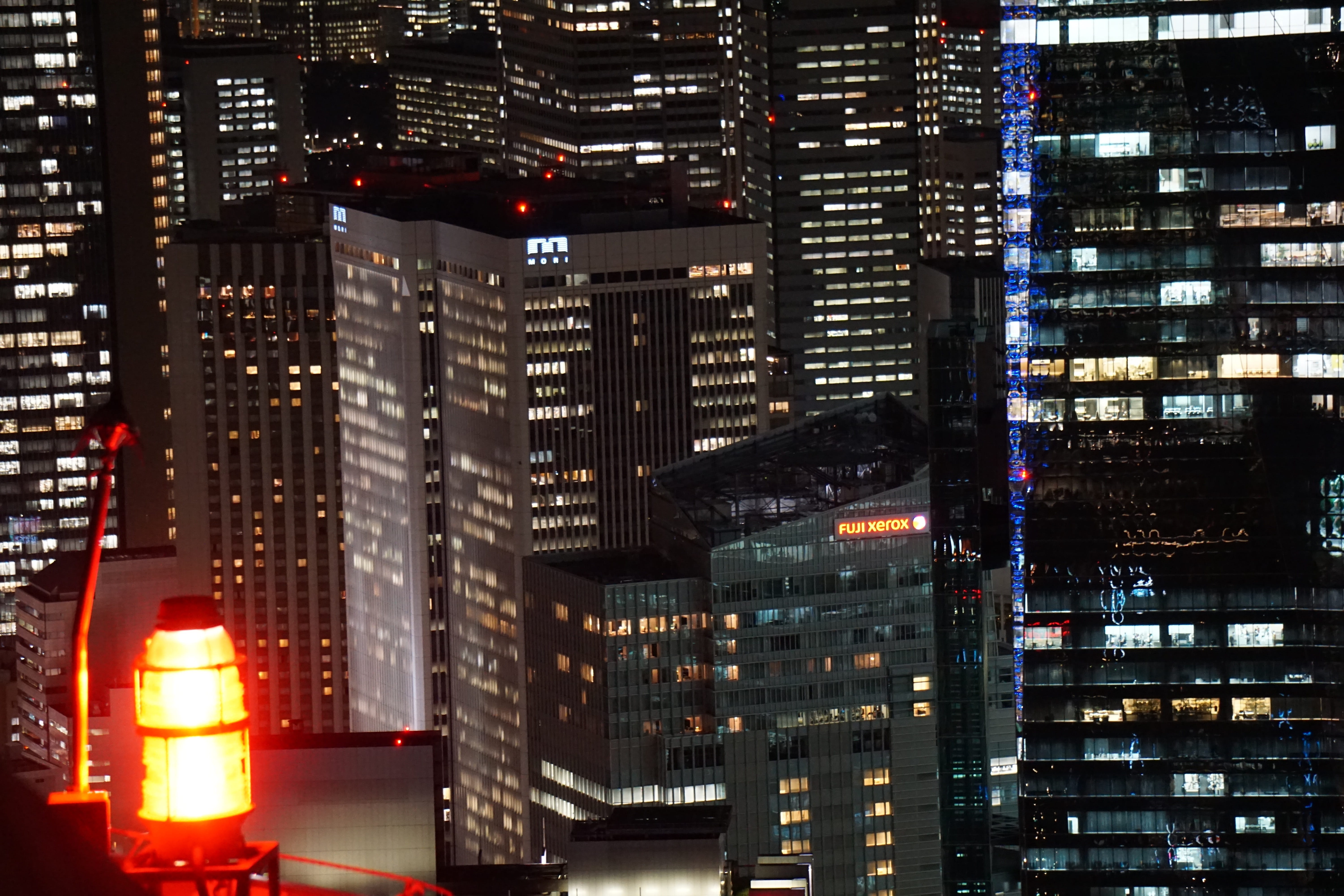 warning lamp, building exterior, japan, travel destinations, no people, illuminated, lost in translation, outdoors, apartment, from above, building, tokyo, HD Wallpaper