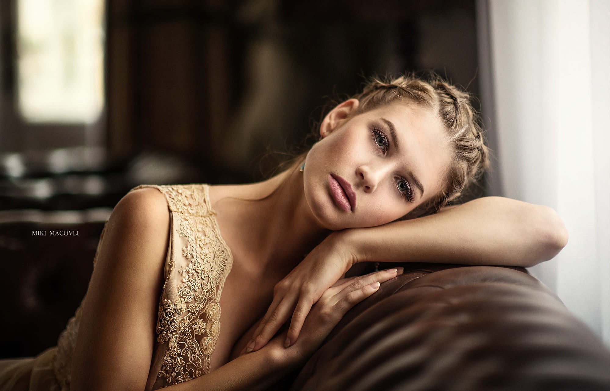 face, girl, dress, Miki Macovei Come With, sofa, look, 1080P, black, HD Wallpaper