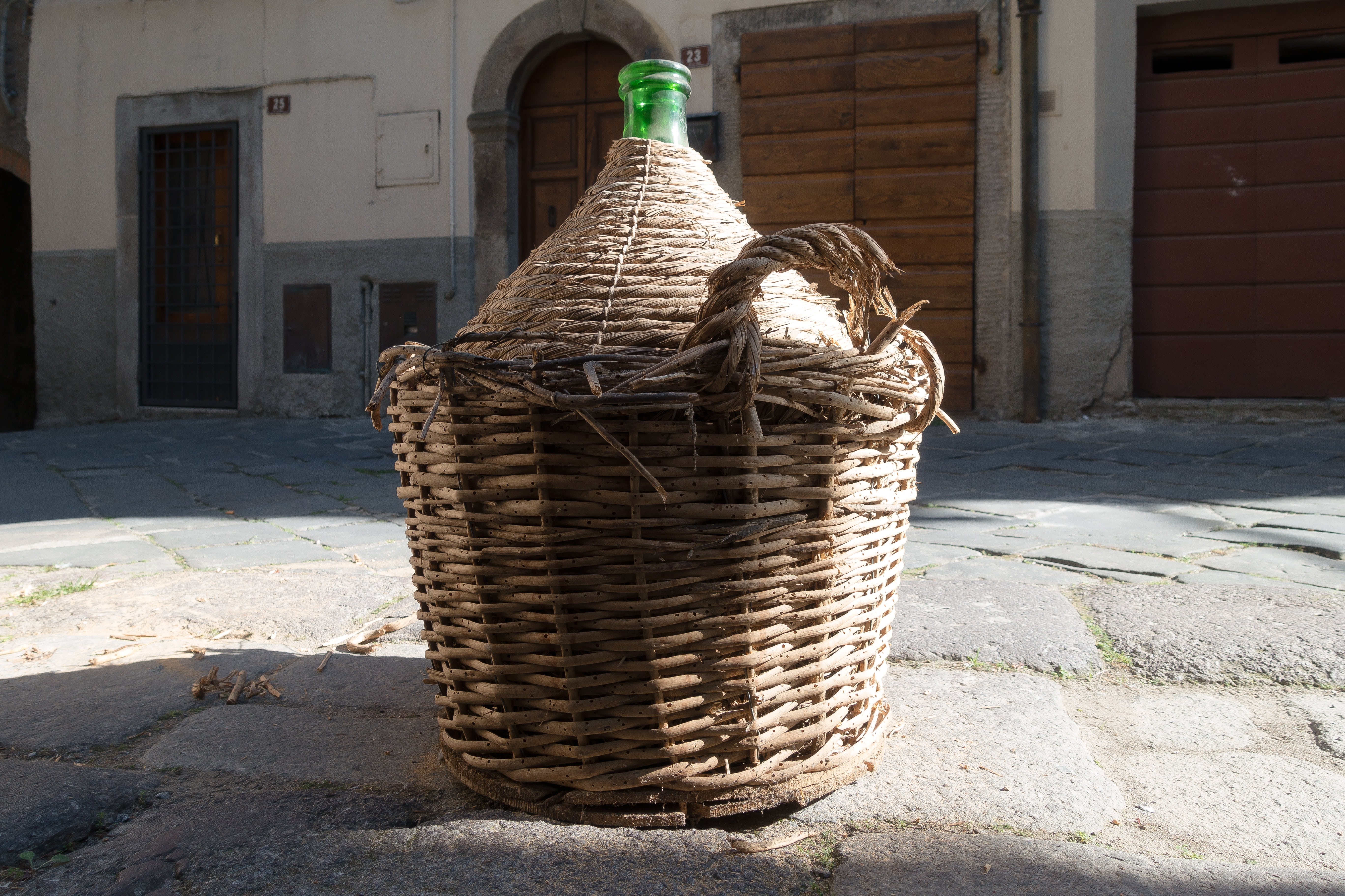 shadow, old, patch, basket, transport, wall - building feature, focus on foreground, city, wine balloon, day, container, wicker, wall, nature, antique, HD Wallpaper