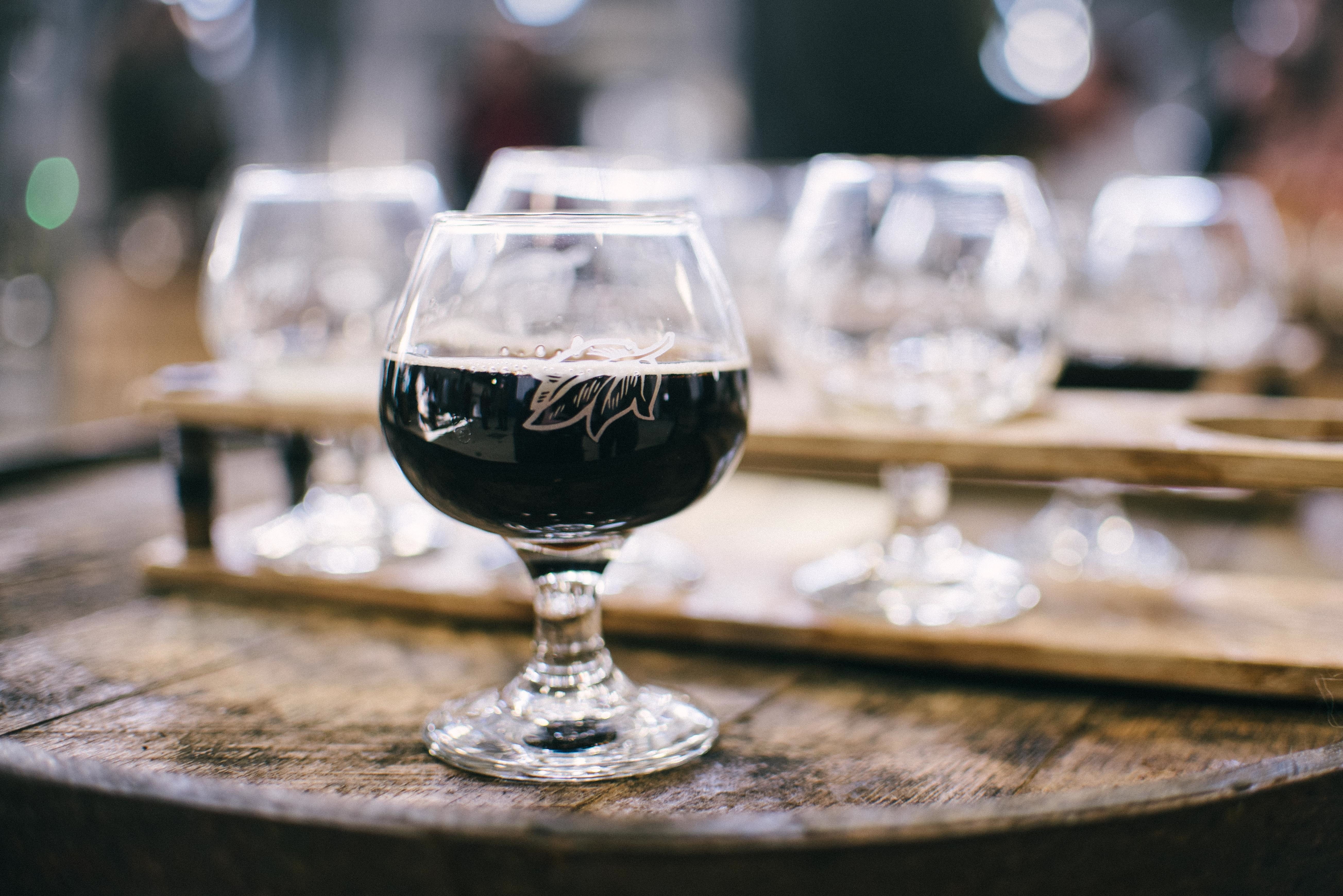 selective focus, business, household equipment, no people, selective, wineglass, wood - material, bar counter, wine, still life, food and drink, drinking glass, HD Wallpaper